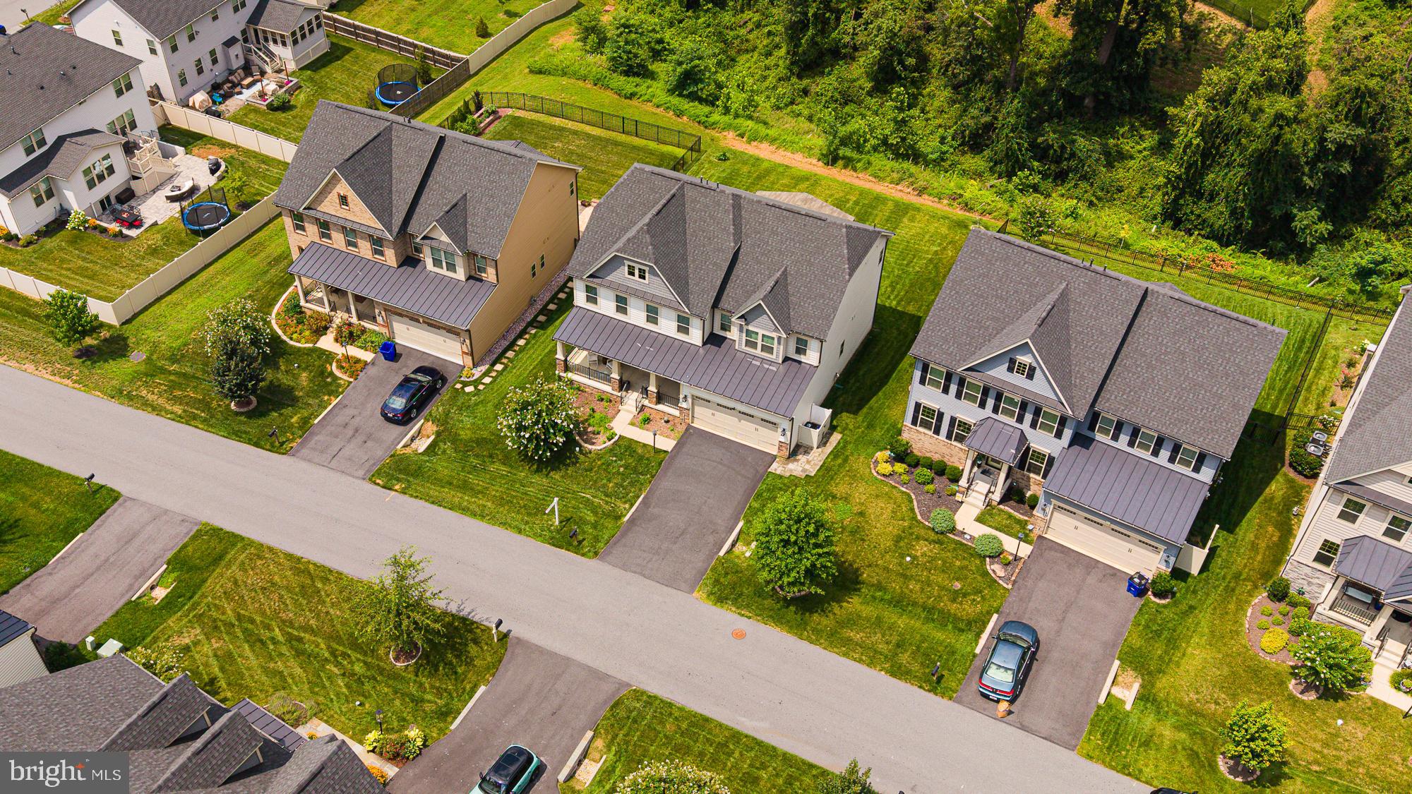 LAKE LINGANORE WOODRIDGE - Residential