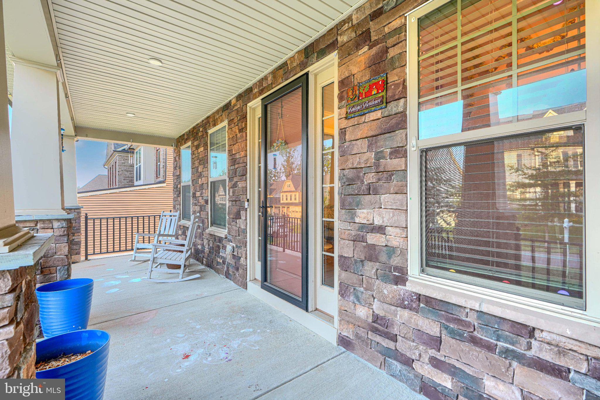LAKE LINGANORE WOODRIDGE - Residential