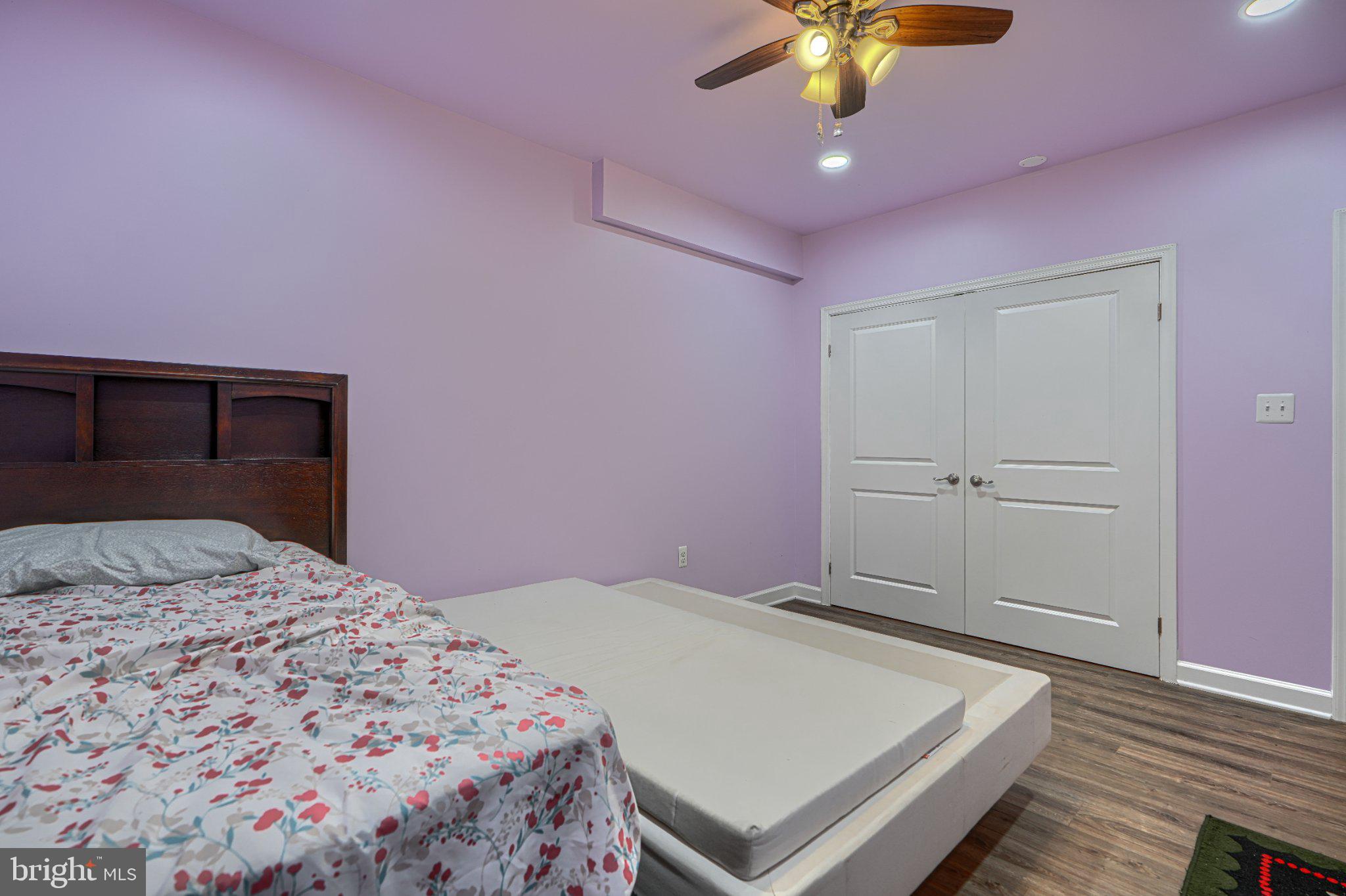 LAKE LINGANORE WOODRIDGE - Residential