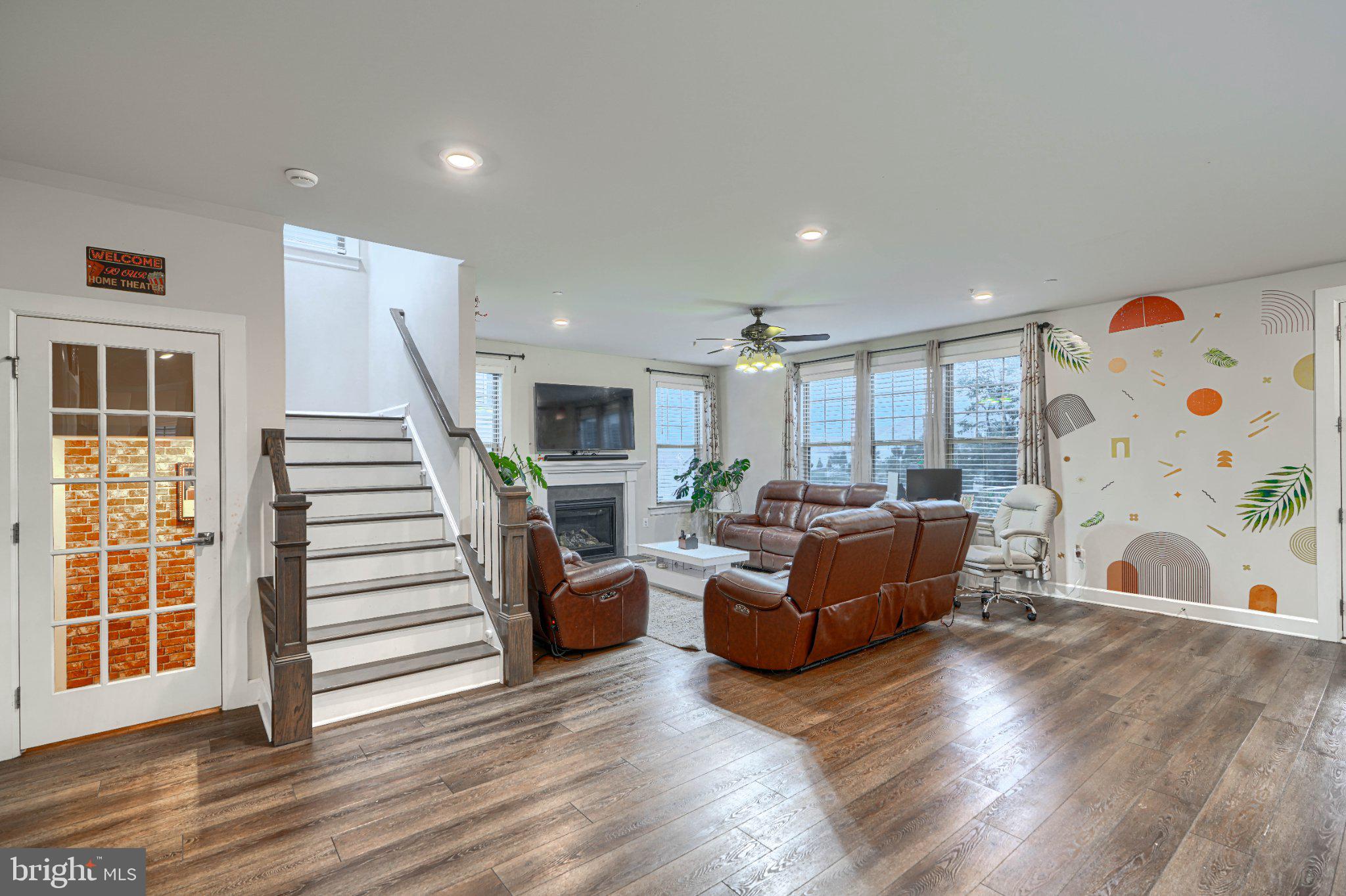 LAKE LINGANORE WOODRIDGE - Residential