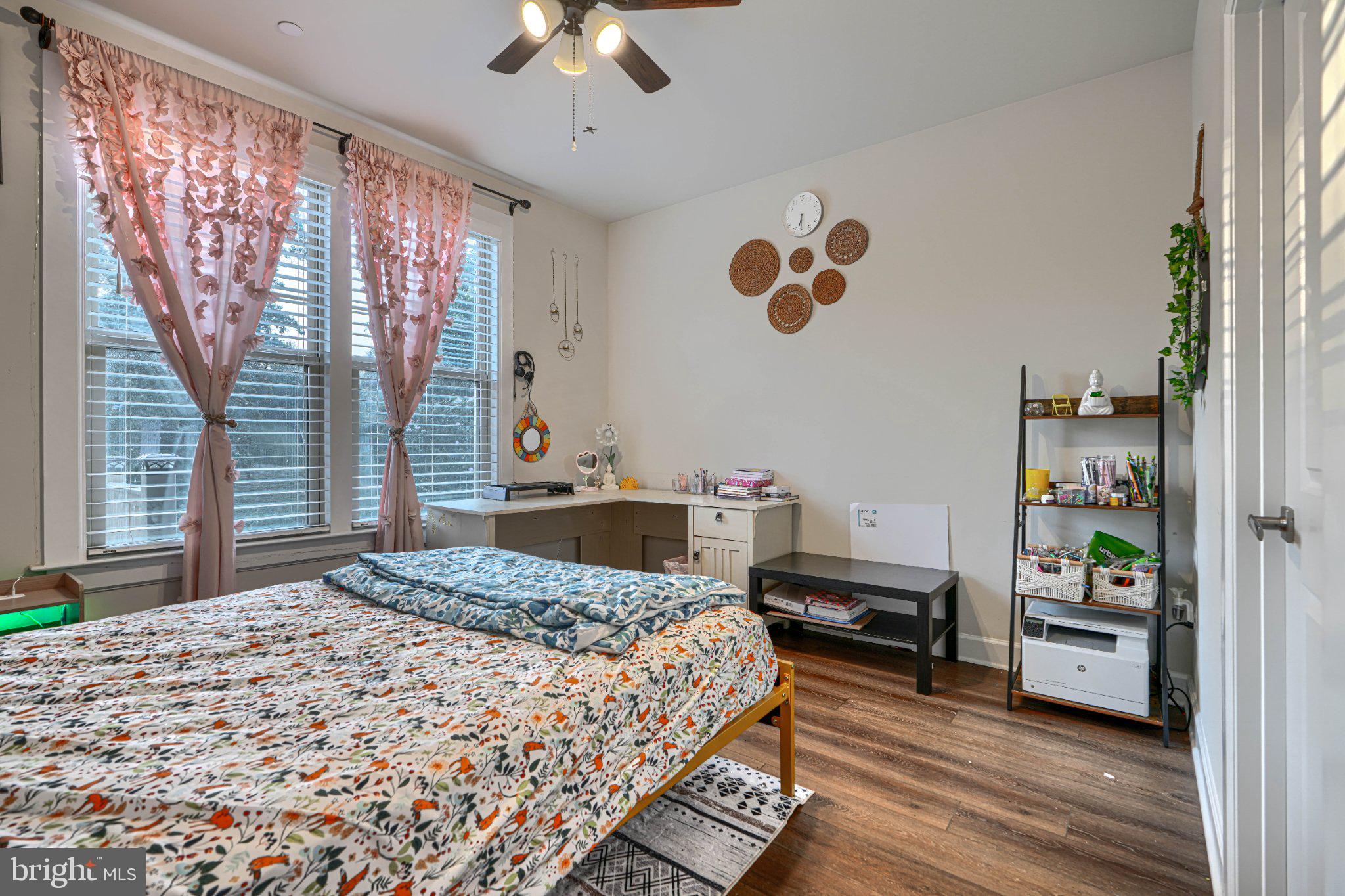 LAKE LINGANORE WOODRIDGE - Residential