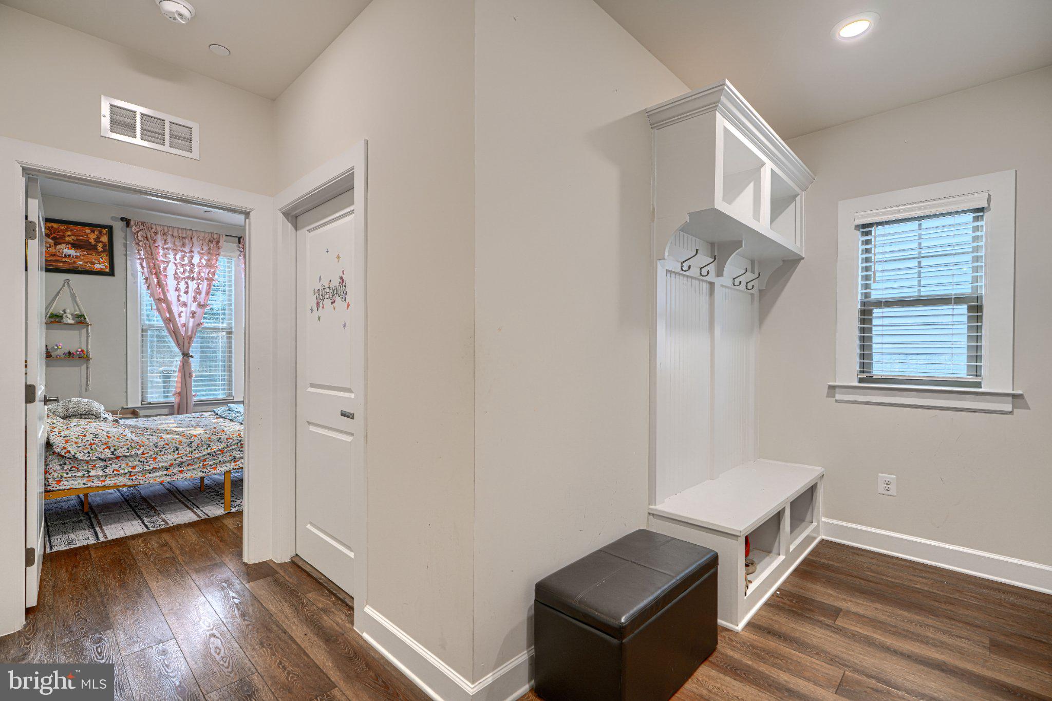 LAKE LINGANORE WOODRIDGE - Residential