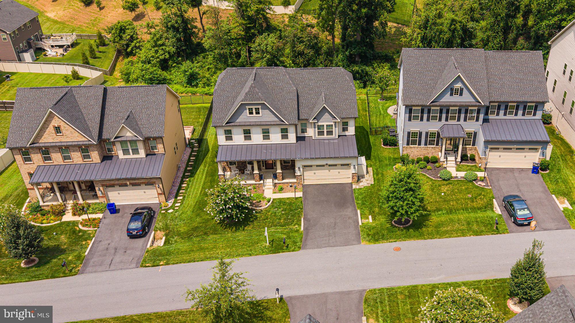 LAKE LINGANORE WOODRIDGE - Residential