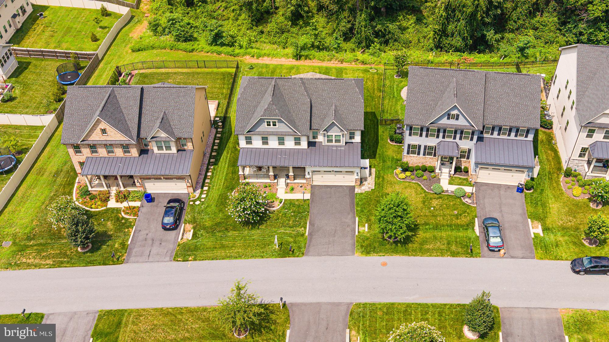 LAKE LINGANORE WOODRIDGE - Residential