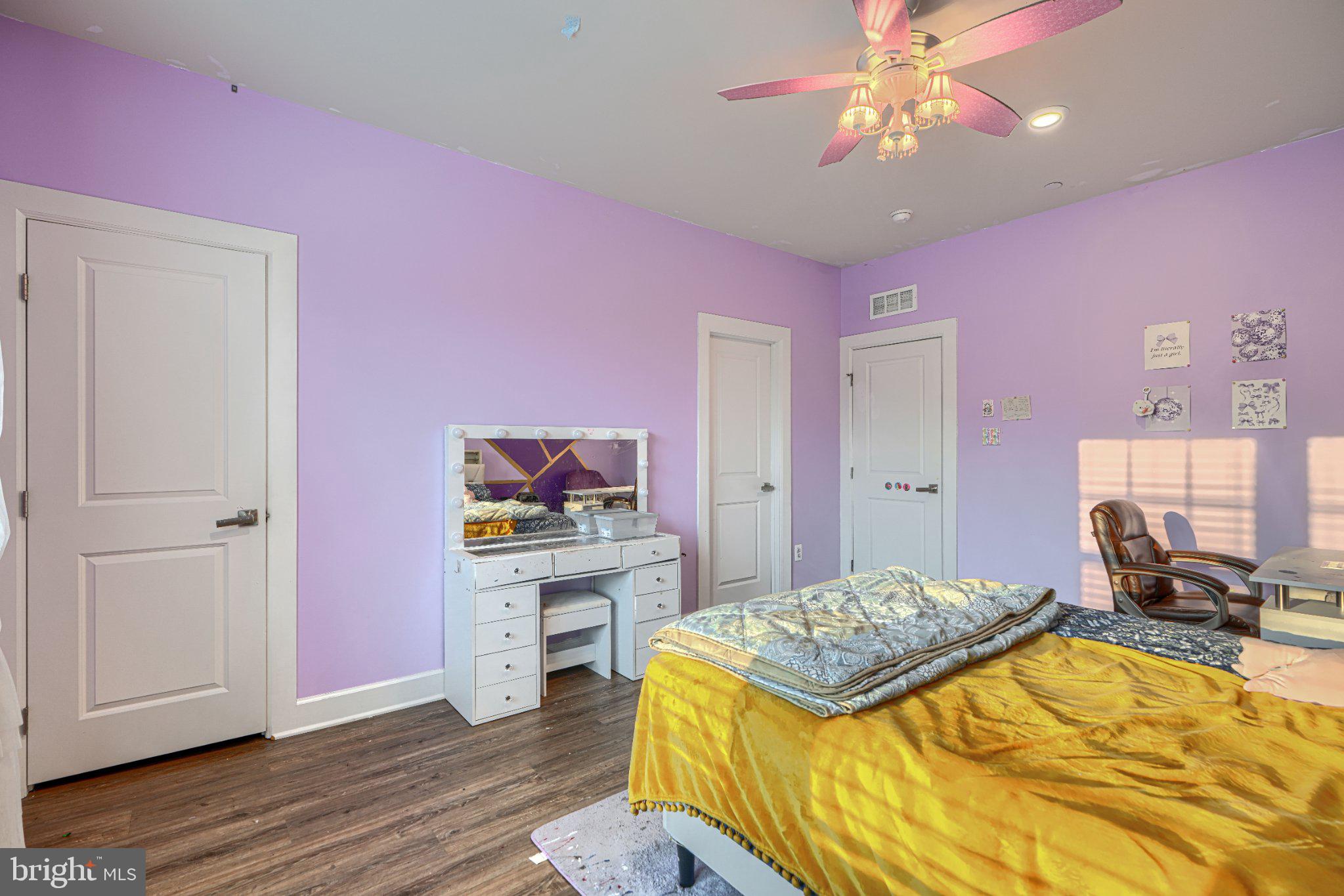LAKE LINGANORE WOODRIDGE - Residential
