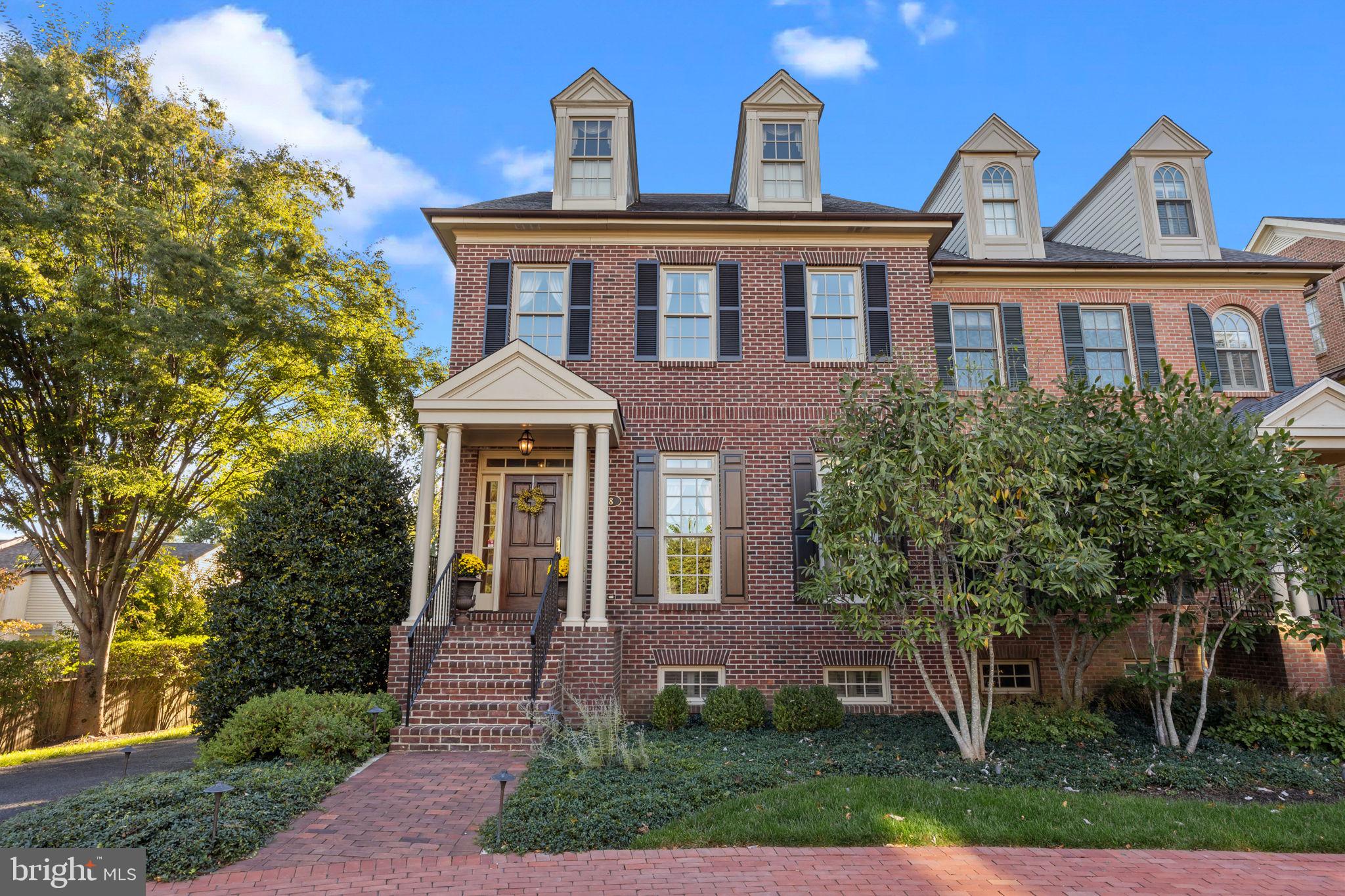 PHILLIPS COURT - Residential