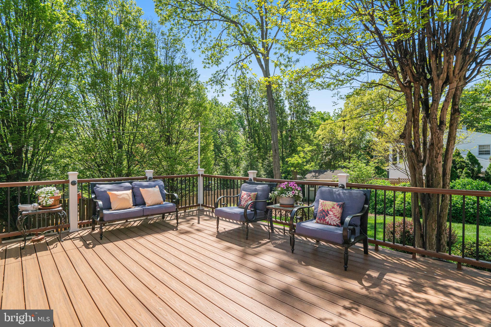 BUCKNELL MANOR - Residential