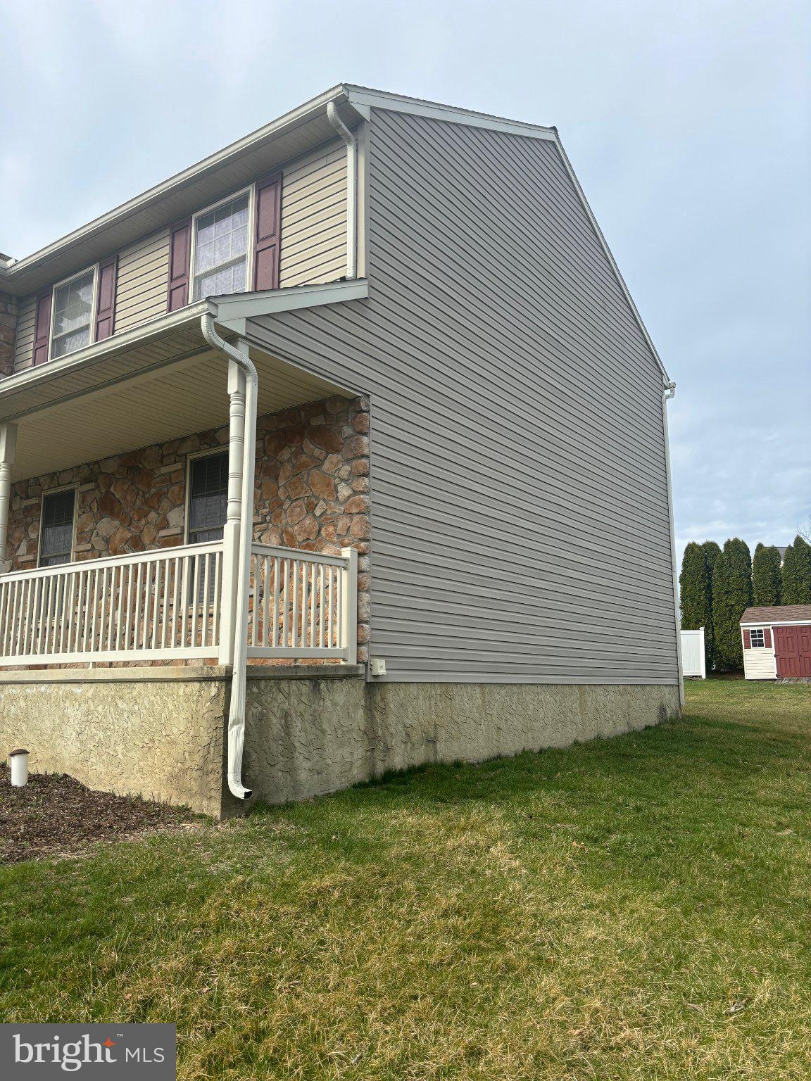 TWIN CREEKS DR - Residential