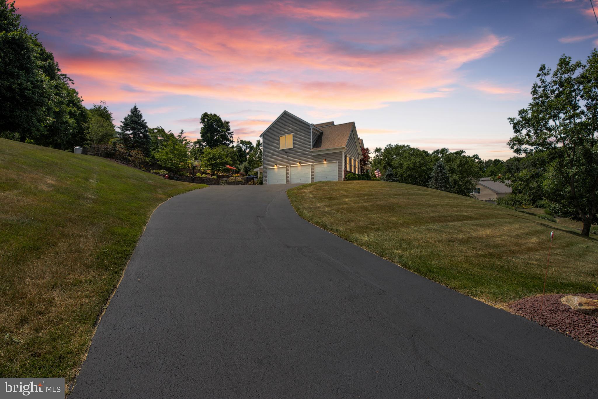 CAL-STAN ESTATES - Residential