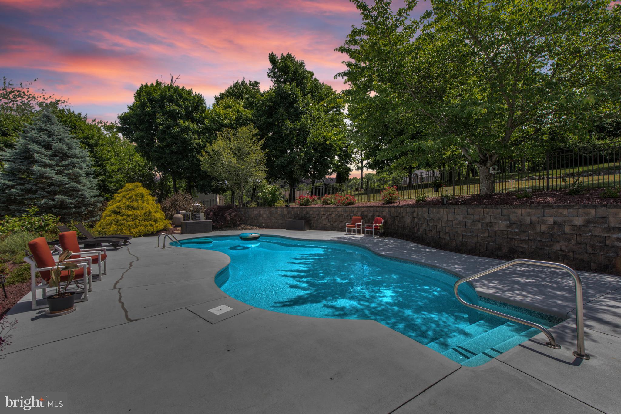 CAL-STAN ESTATES - Residential