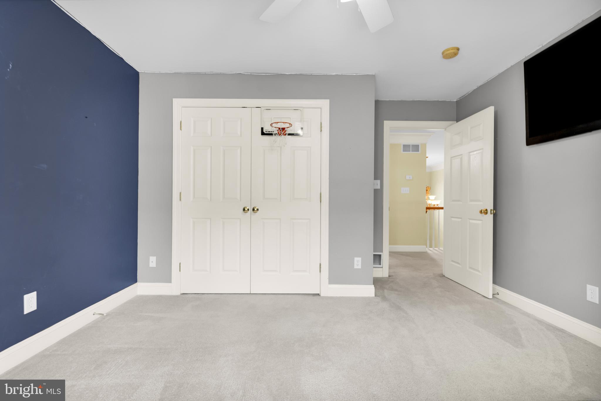 CAL-STAN ESTATES - Residential