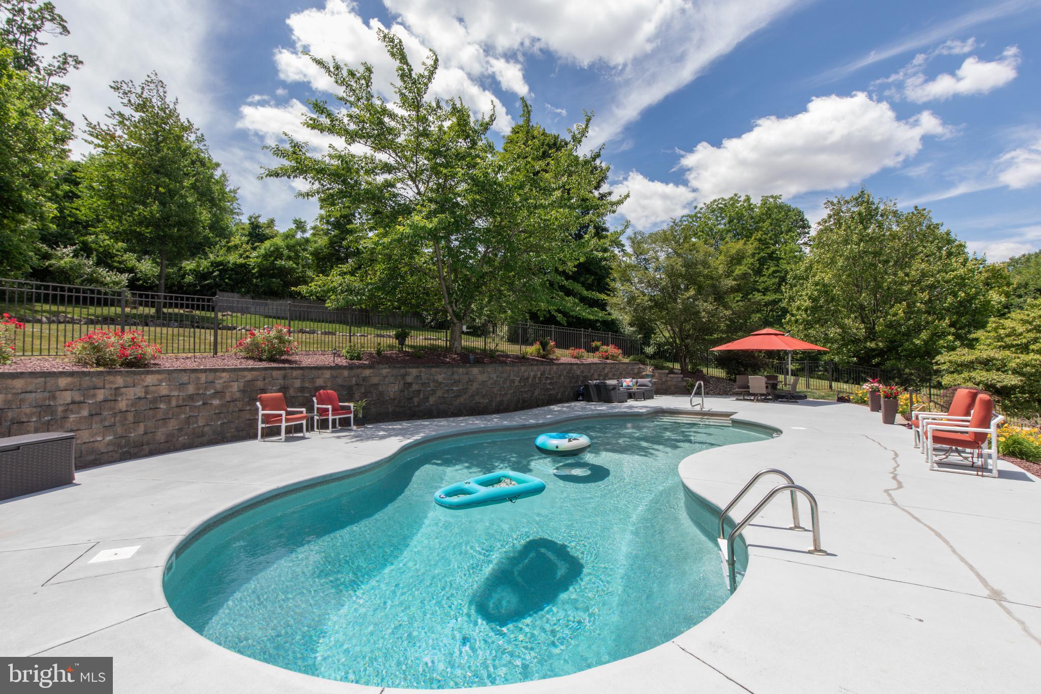 CAL-STAN ESTATES - Residential