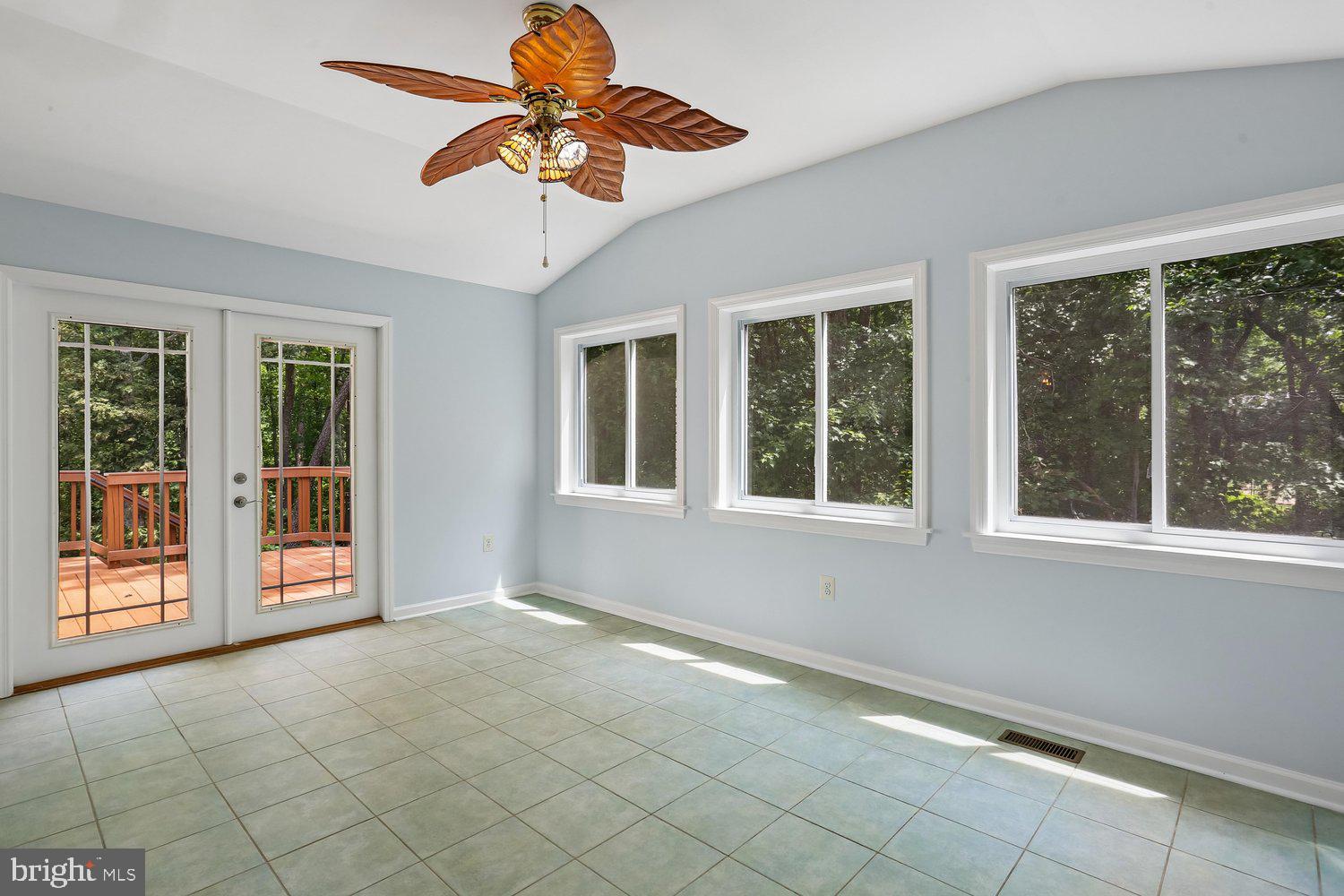 MINERAL SPRING VILLAGE - Residential