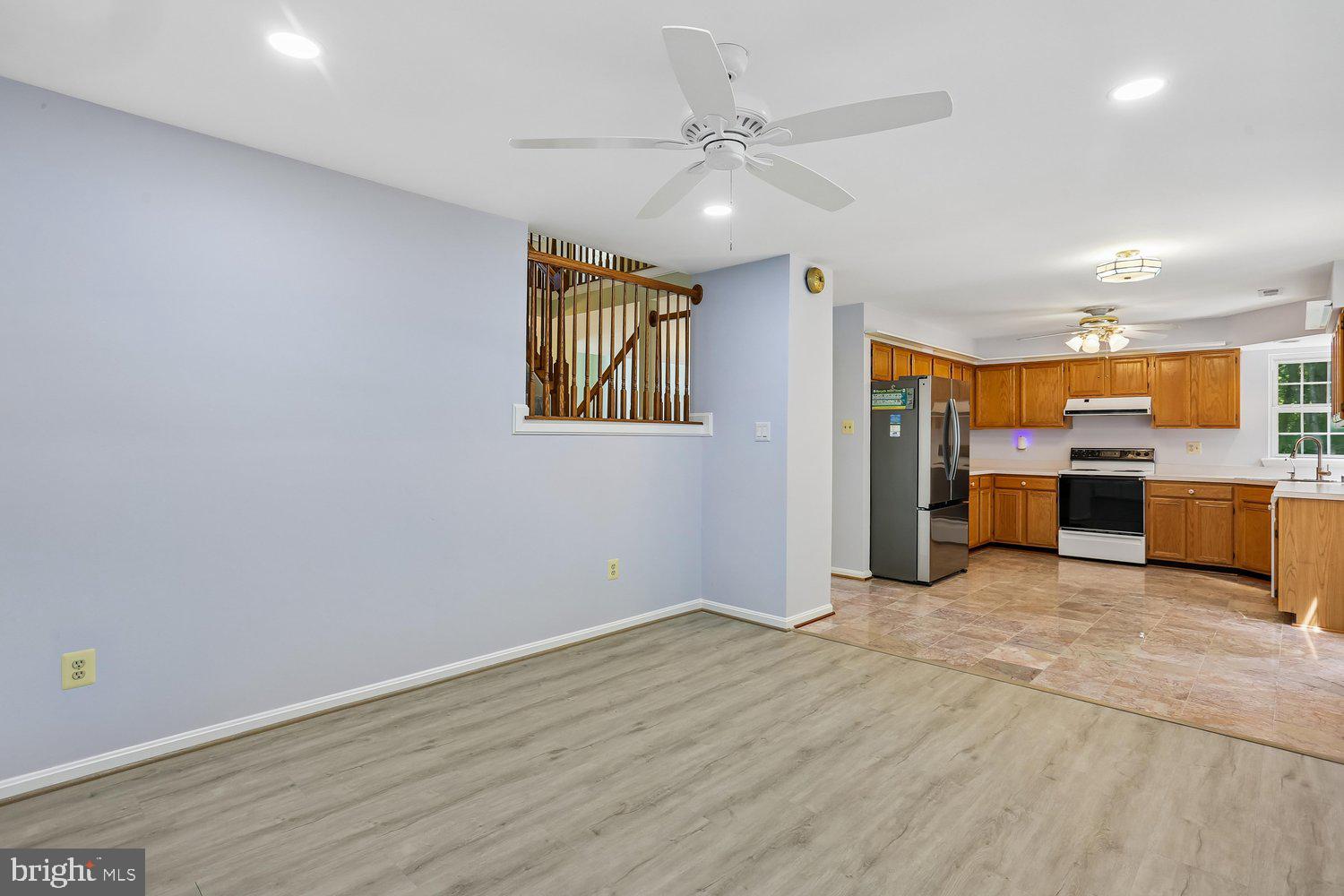 MINERAL SPRING VILLAGE - Residential