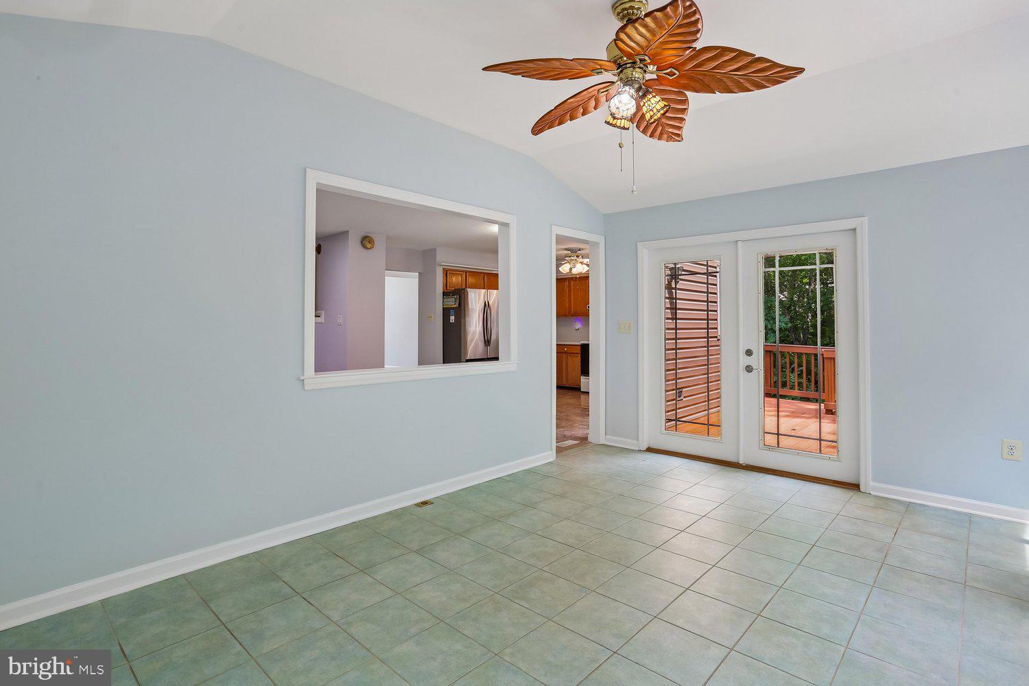 MINERAL SPRING VILLAGE - Residential