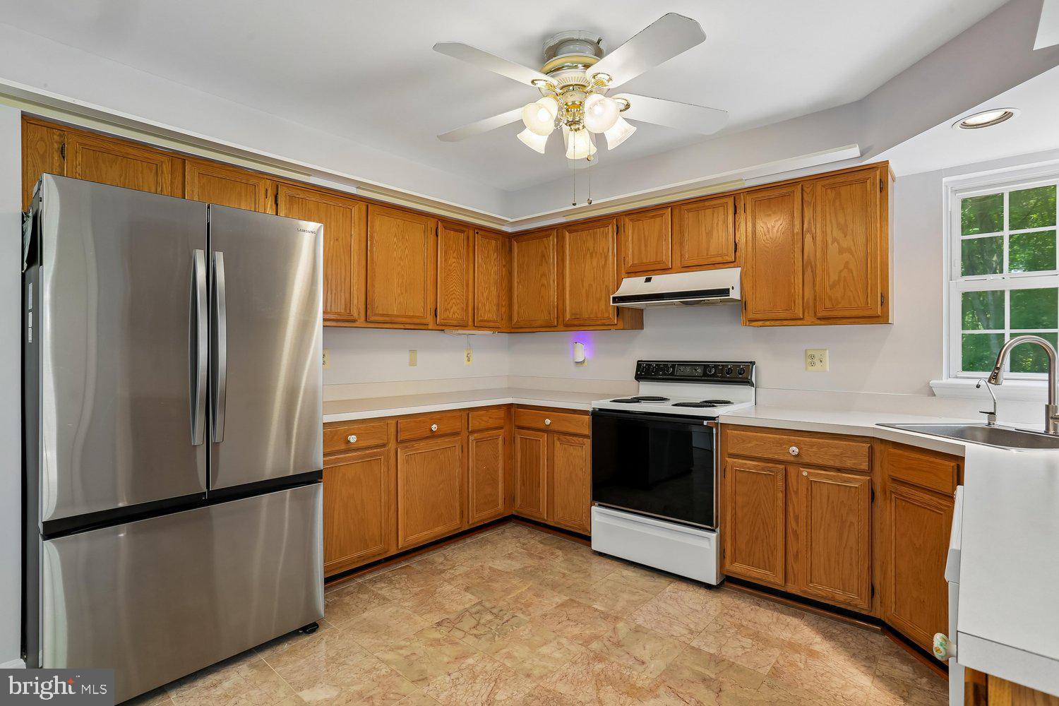 MINERAL SPRING VILLAGE - Residential