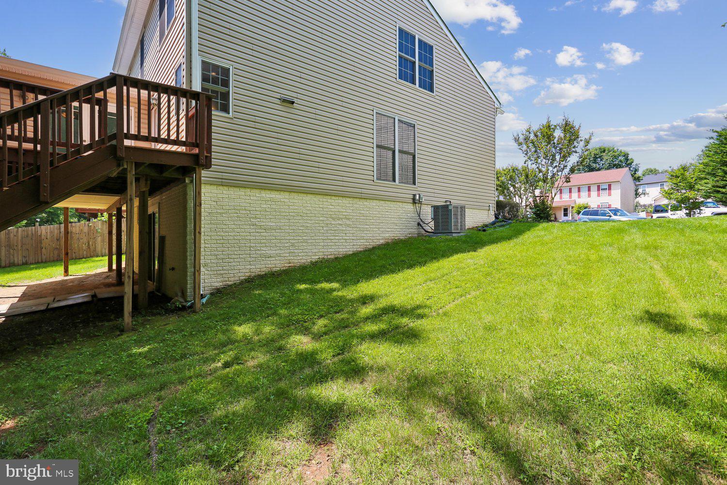 MINERAL SPRING VILLAGE - Residential