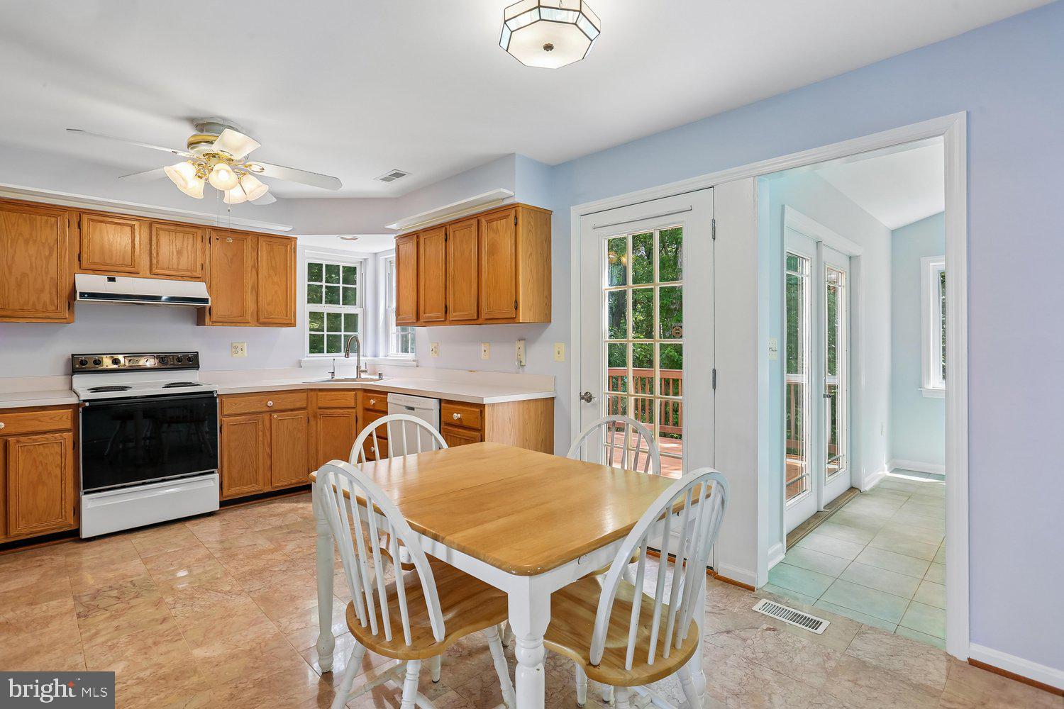 MINERAL SPRING VILLAGE - Residential