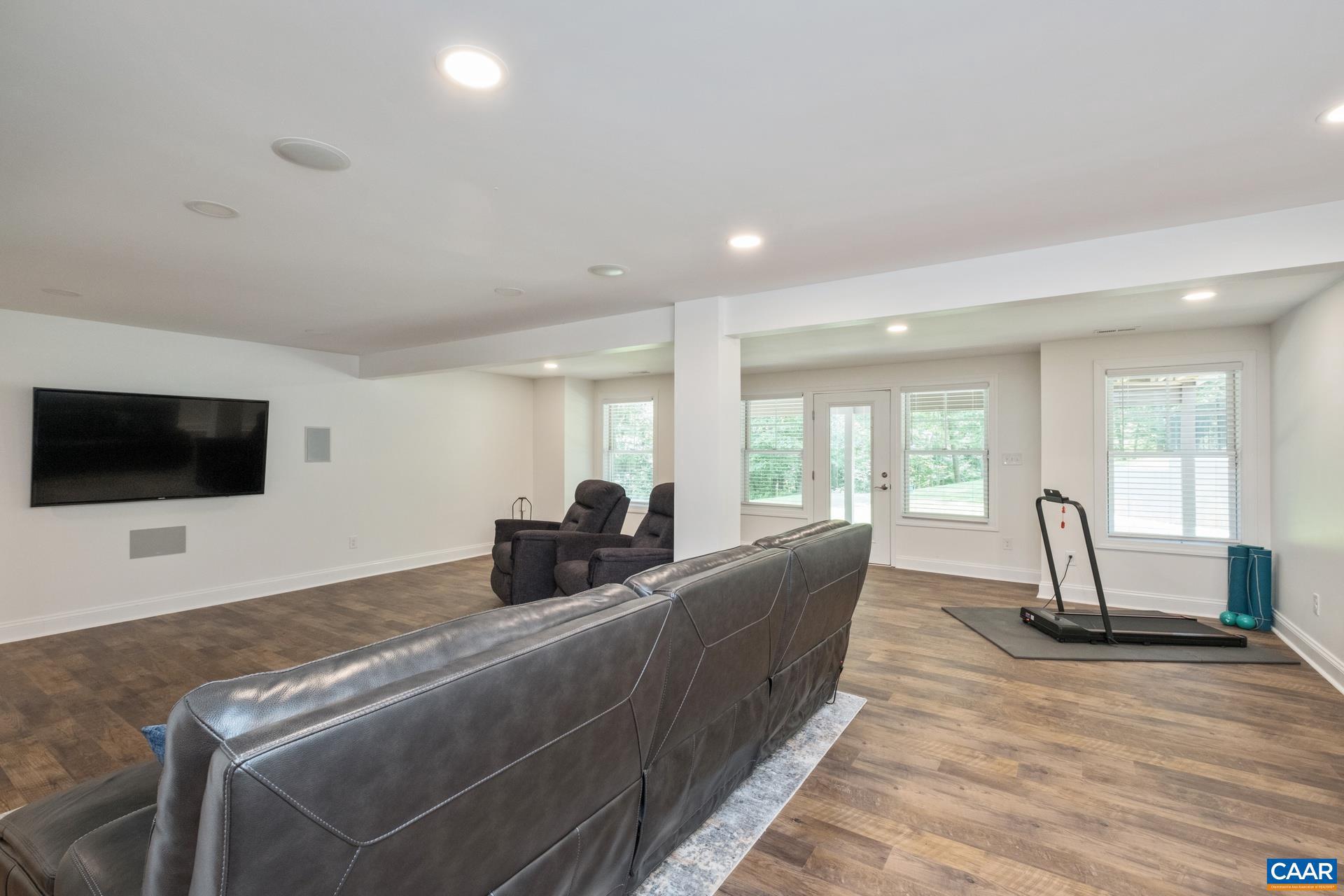 HARDWARE RIVER FARMS - Residential