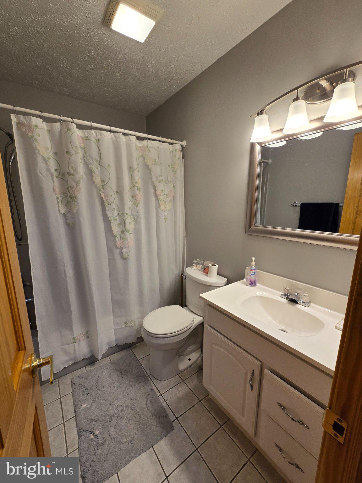POCONO COUNTRY PLACE - Residential