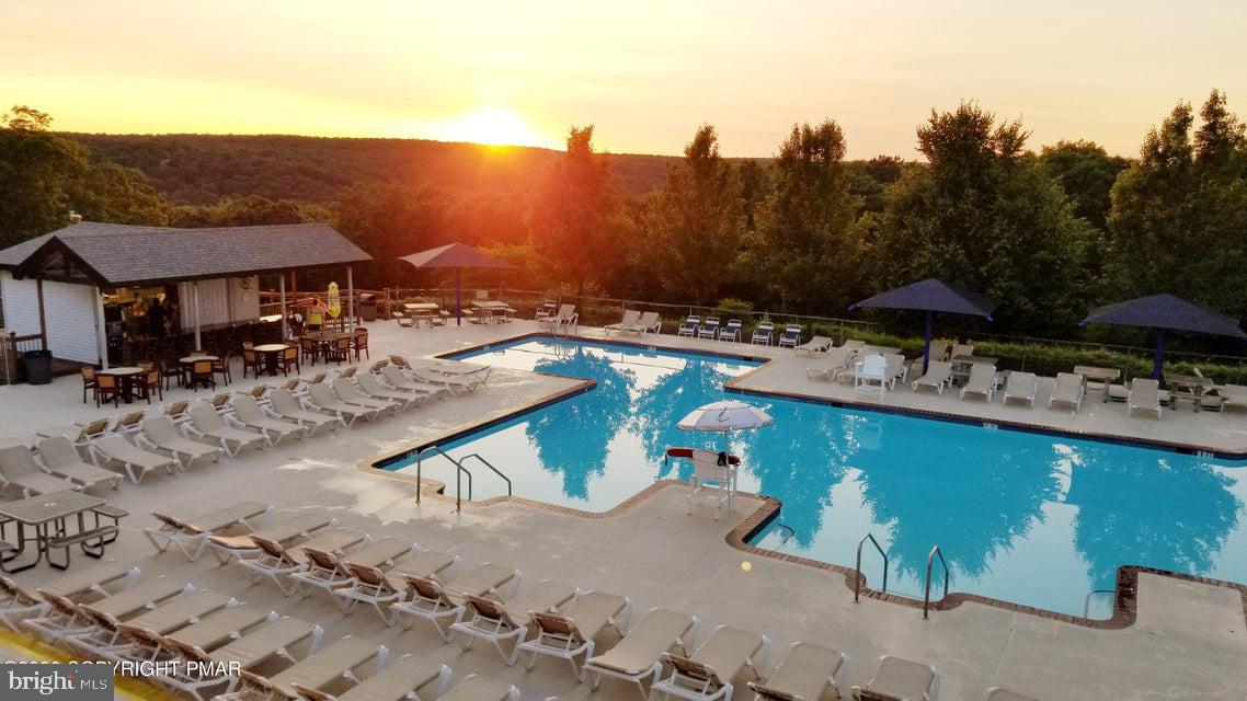 POCONO COUNTRY PLACE - Residential