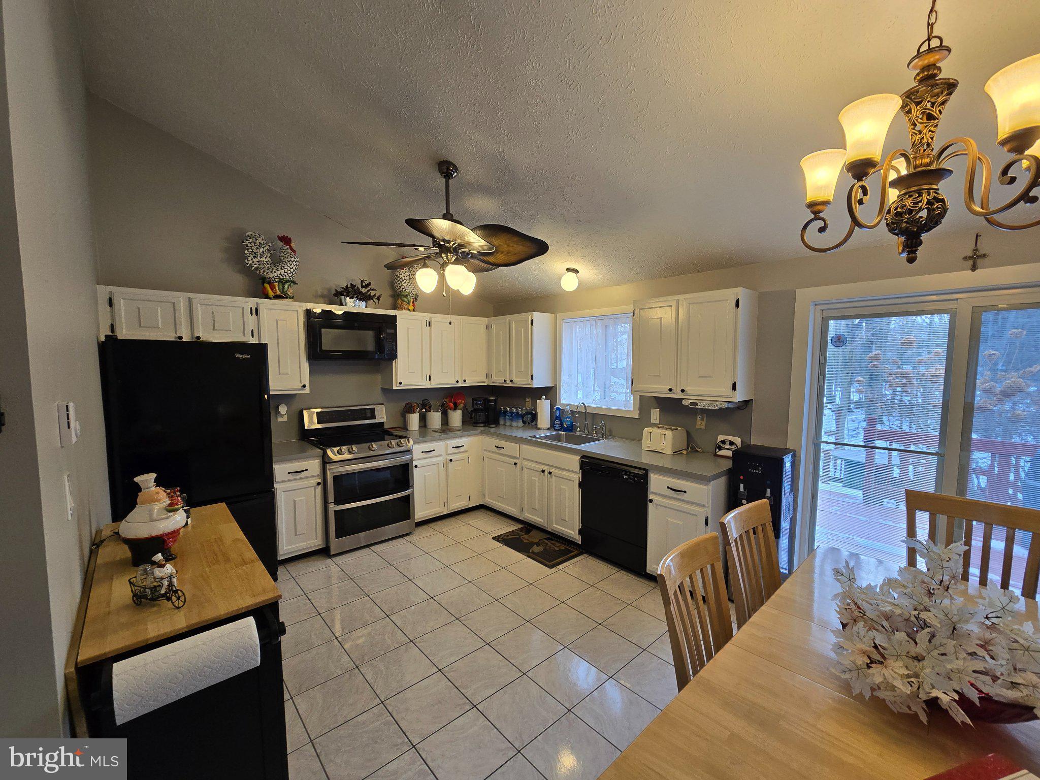 POCONO COUNTRY PLACE - Residential