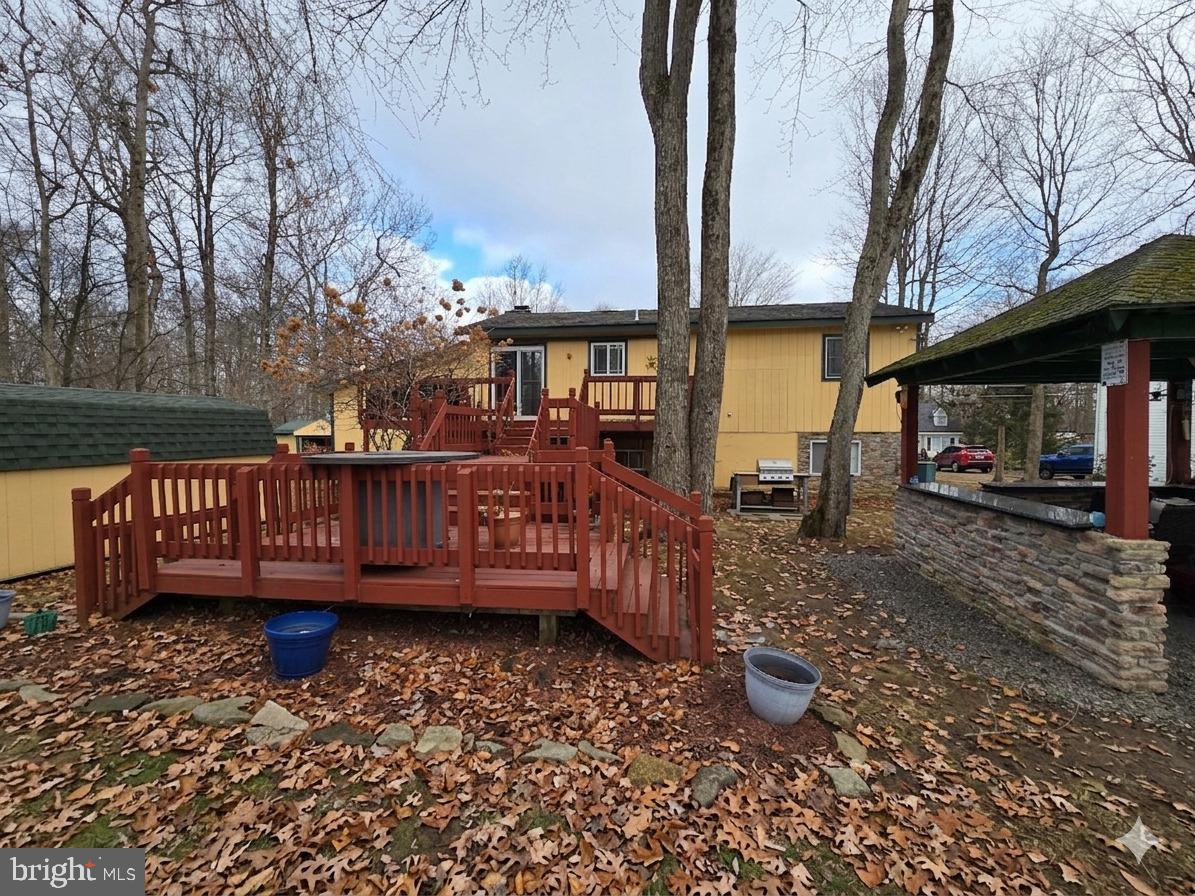 POCONO COUNTRY PLACE - Residential
