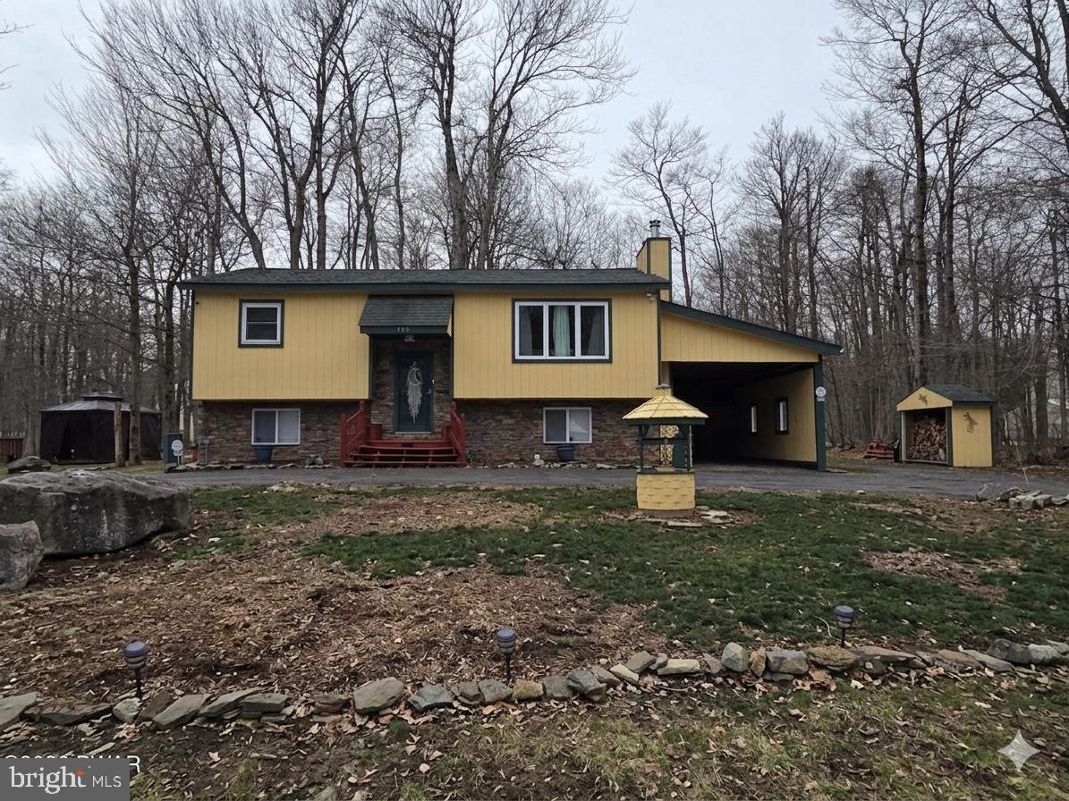 POCONO COUNTRY PLACE - Residential