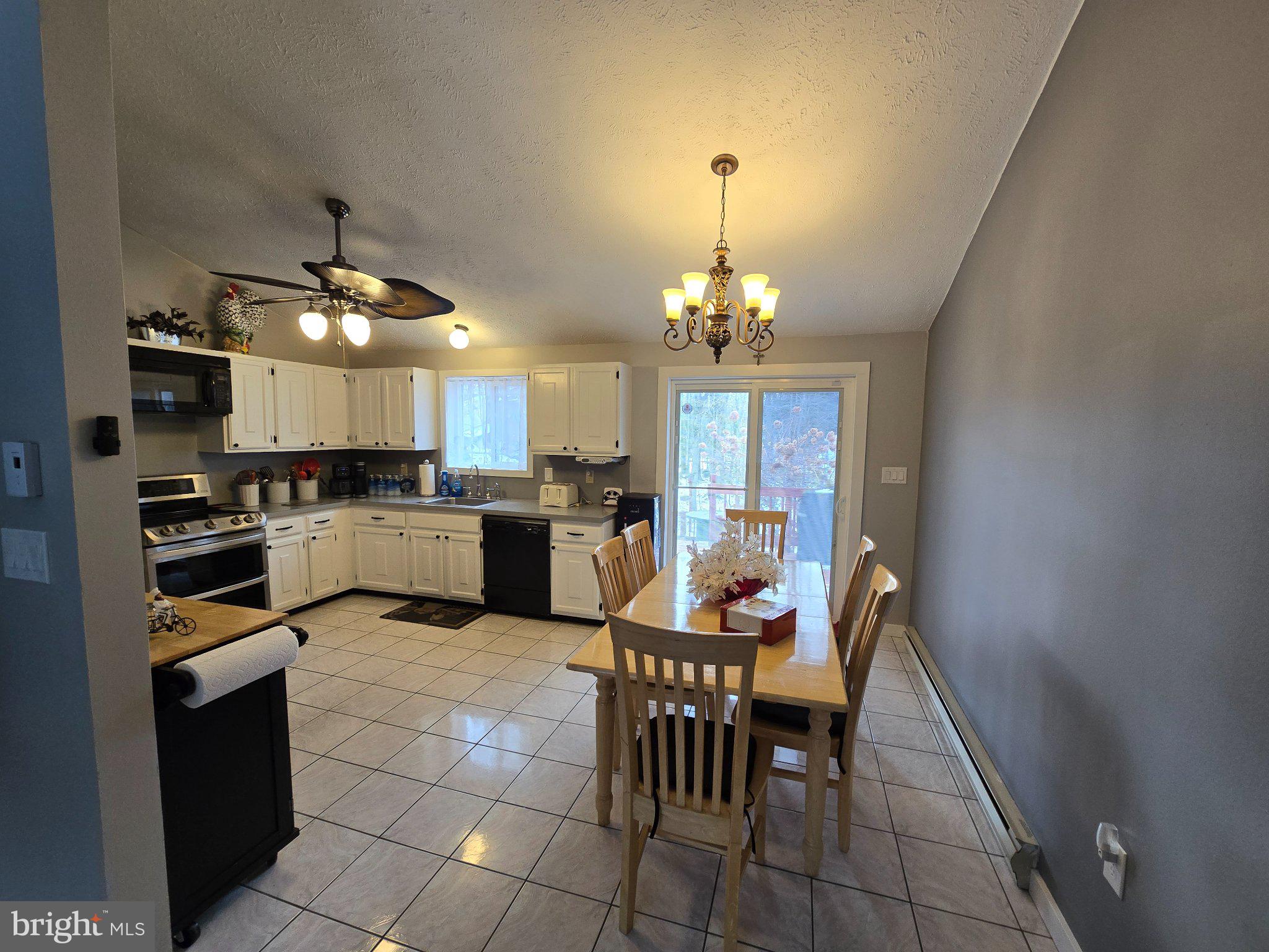 POCONO COUNTRY PLACE - Residential