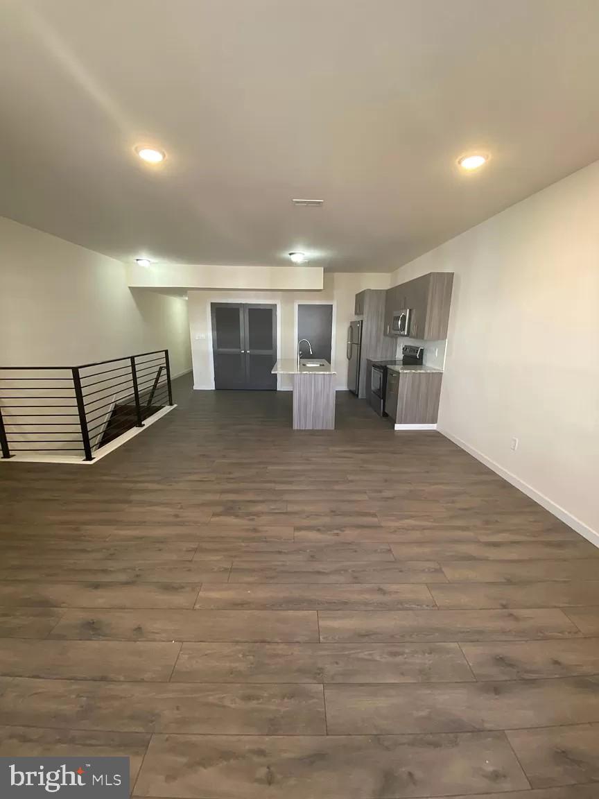 PHILADELPHIA (WEST) - Residential Lease