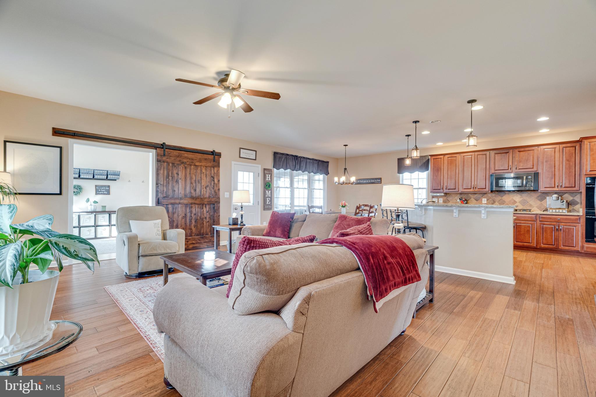 SOUTH RIDING - Residential