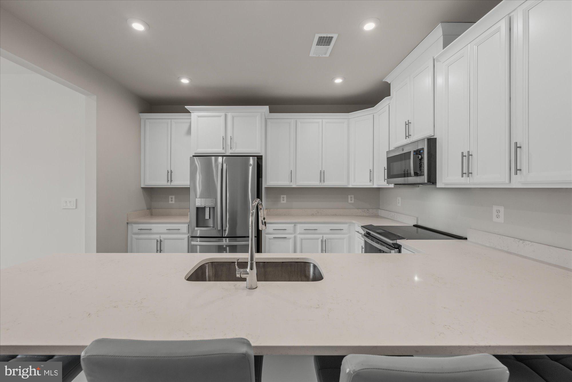 ASHBROOK PLACE - Residential