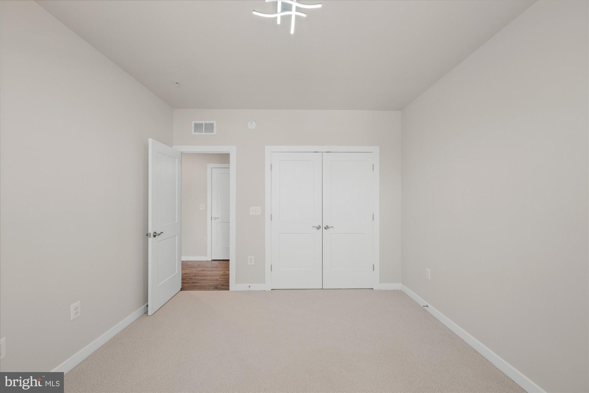 ASHBROOK PLACE - Residential