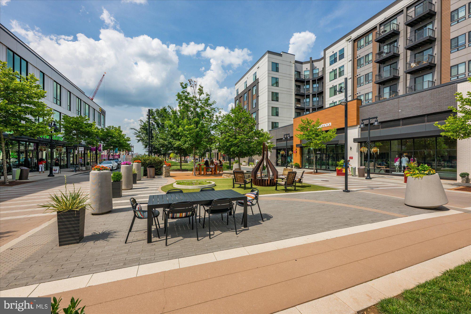 ASHBROOK PLACE - Residential