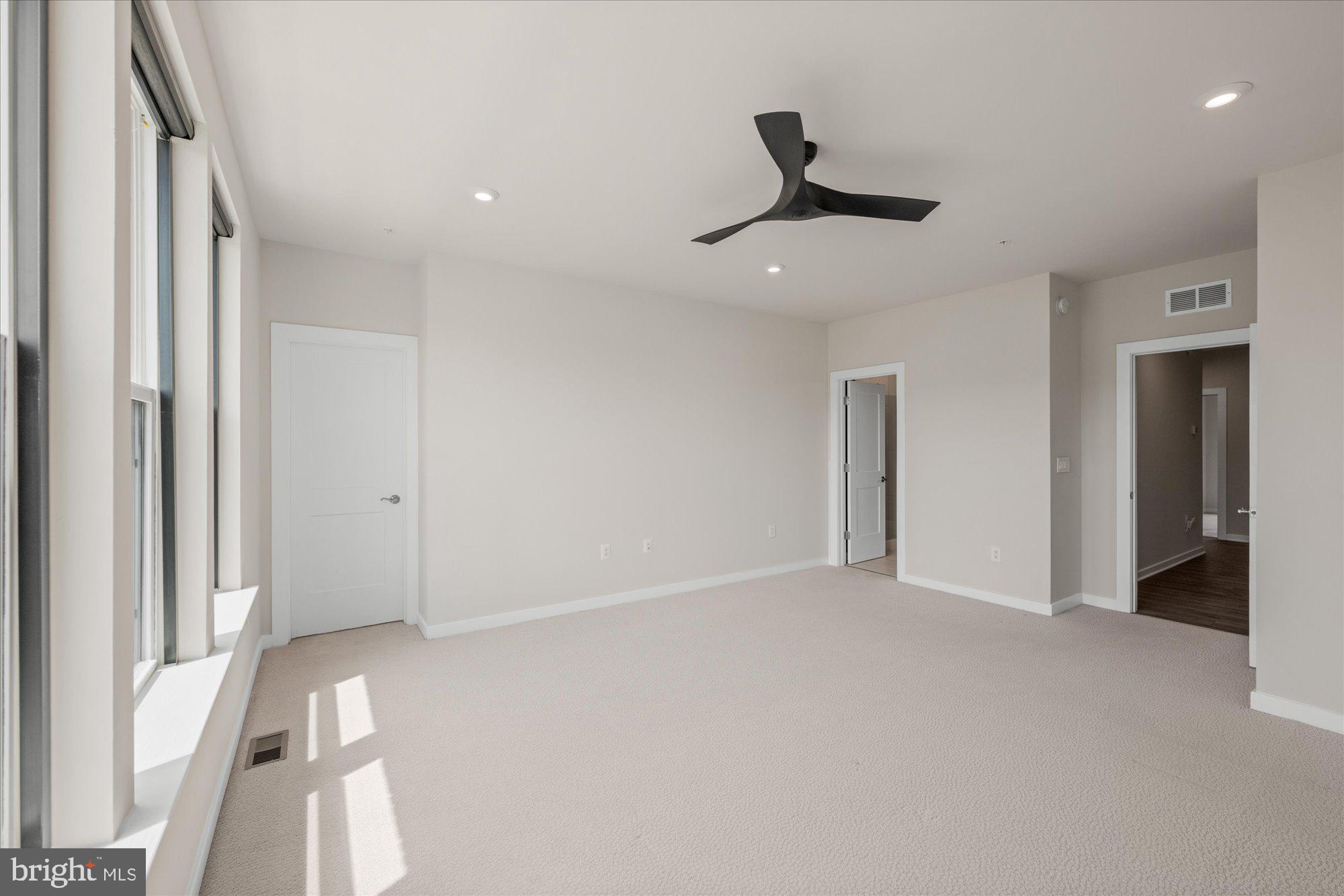 ASHBROOK PLACE - Residential