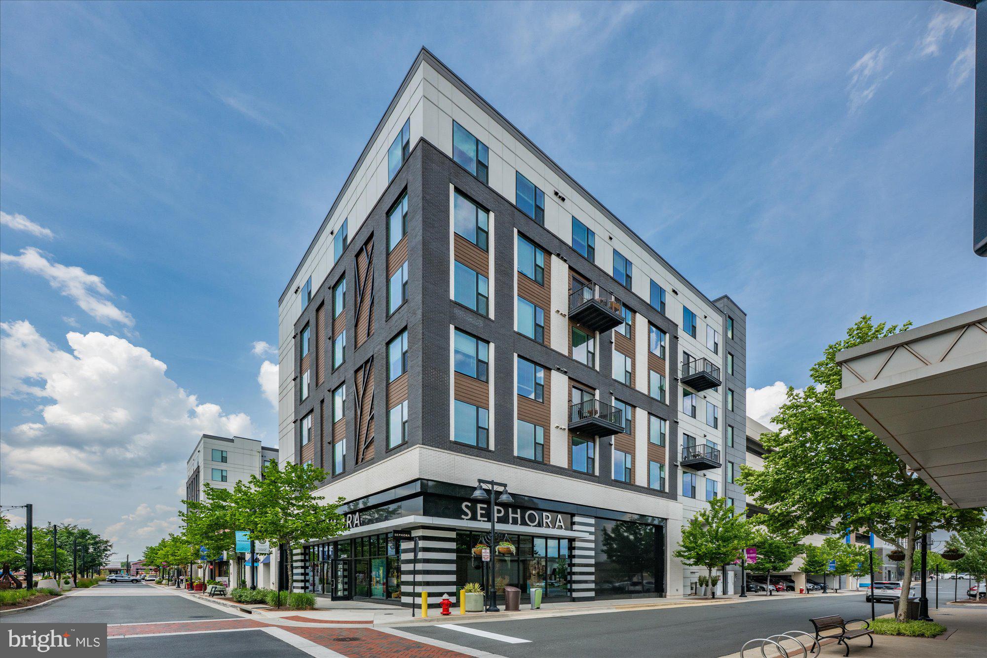 ASHBROOK PLACE - Residential