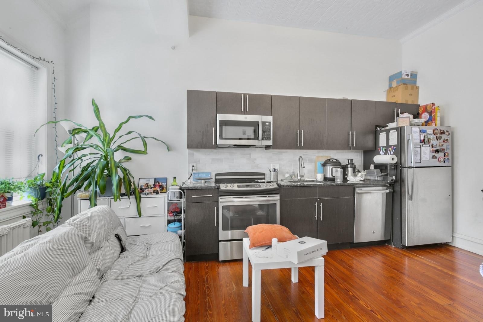 GRADUATE HOSPITAL - Residential Lease