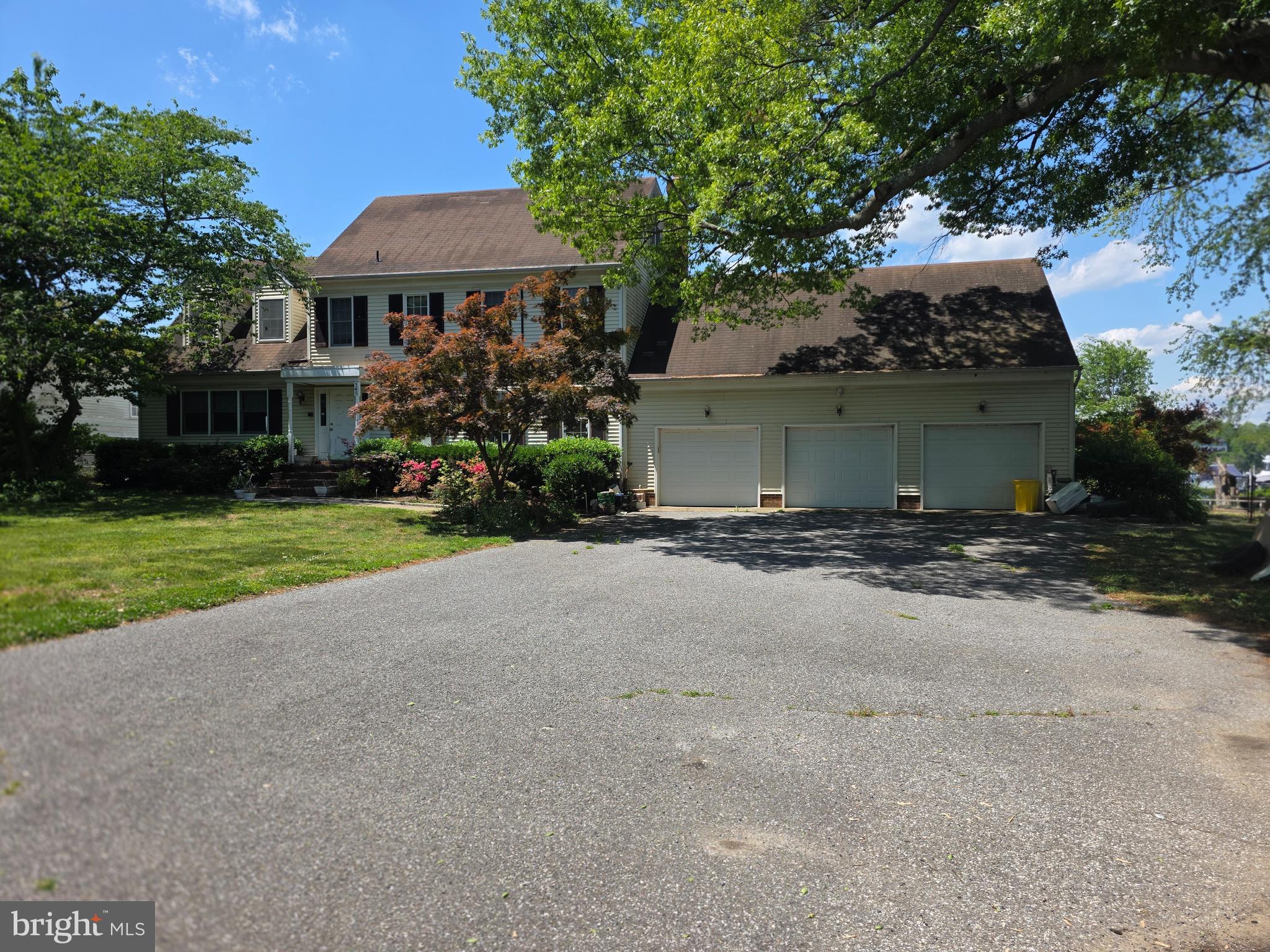 EDGEWATER BEACH - Residential