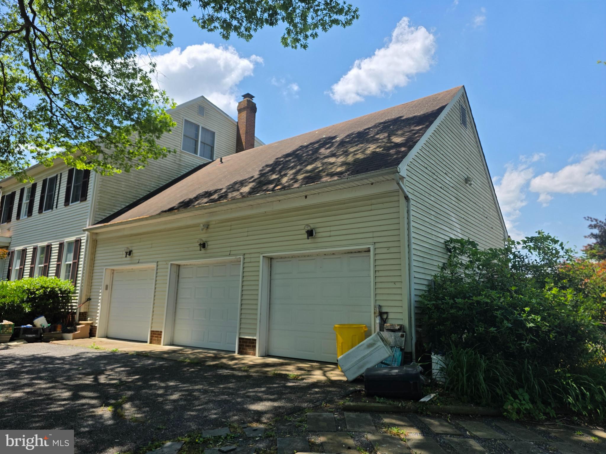 EDGEWATER BEACH - Residential