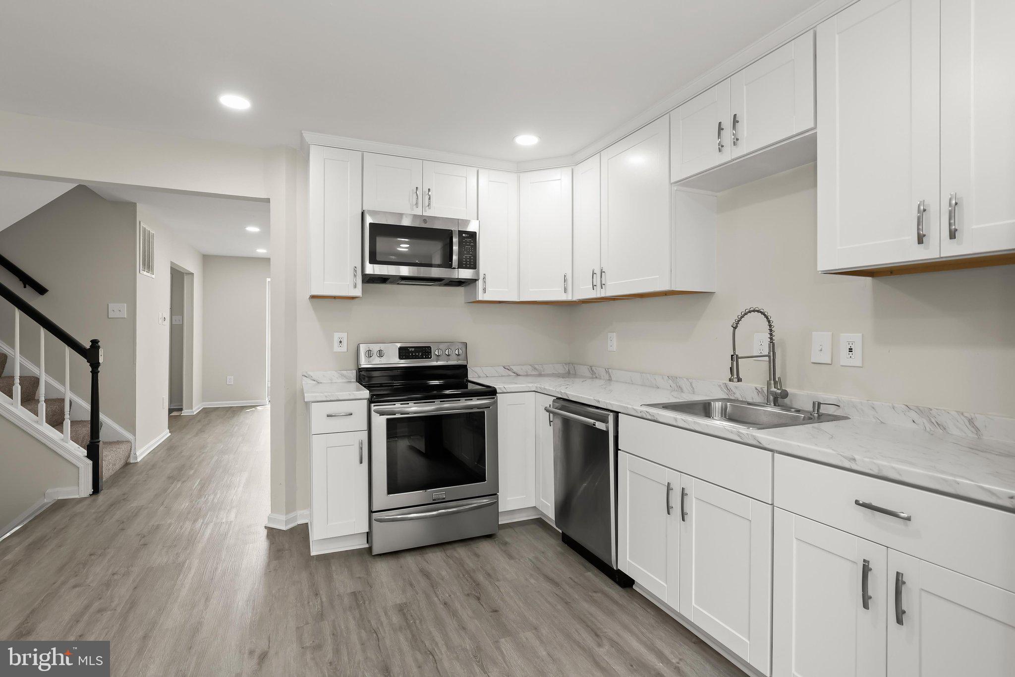 PLEASANT HILLS - Residential