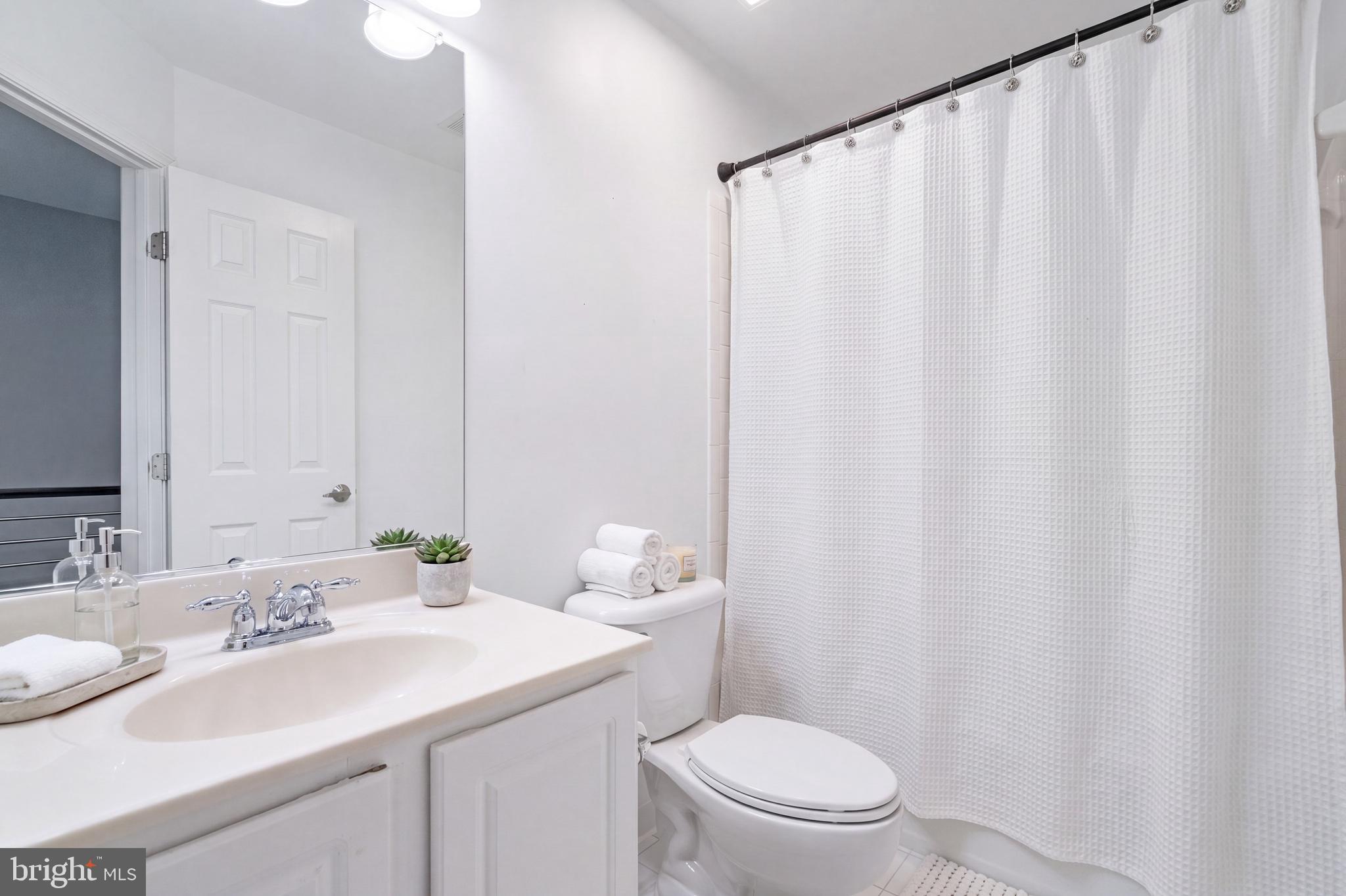 POTOMAC STATION - Residential