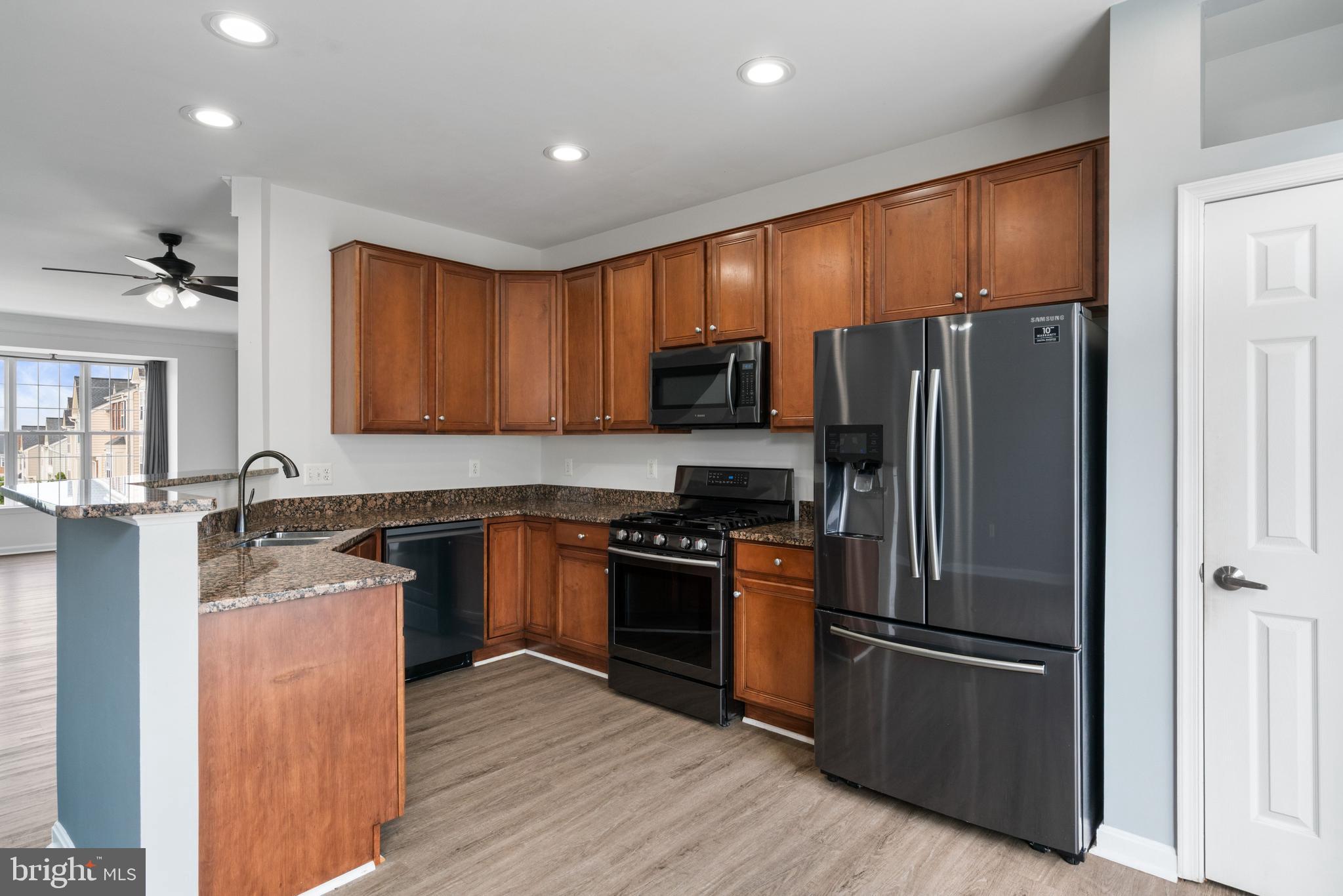 POTOMAC STATION - Residential