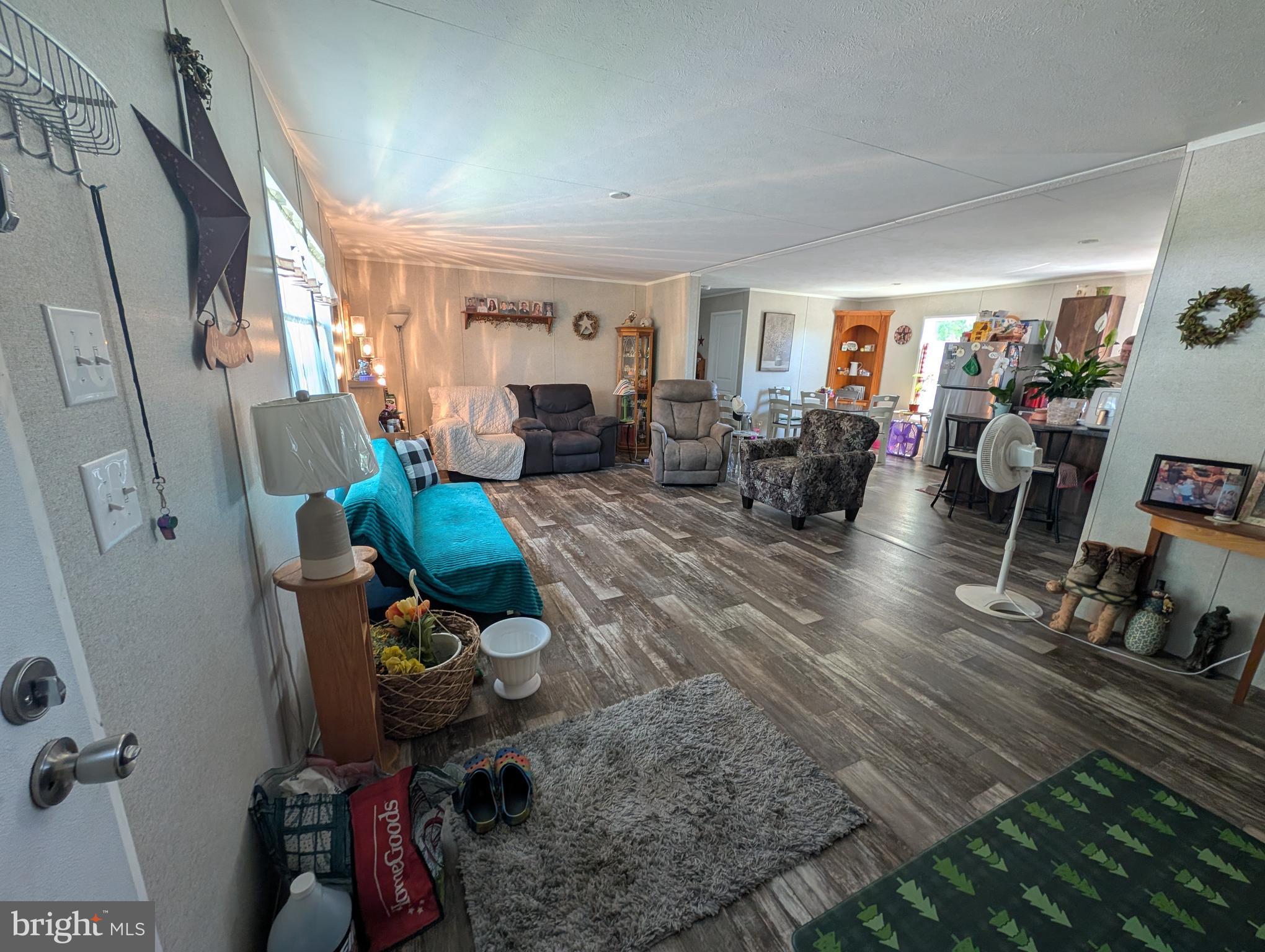 MELODYLAKESCNTRYCLUB - Residential