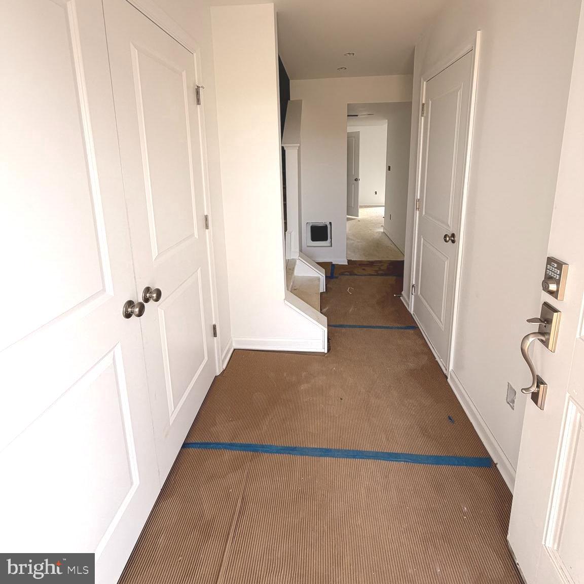 KING'S CROSSING - Residential