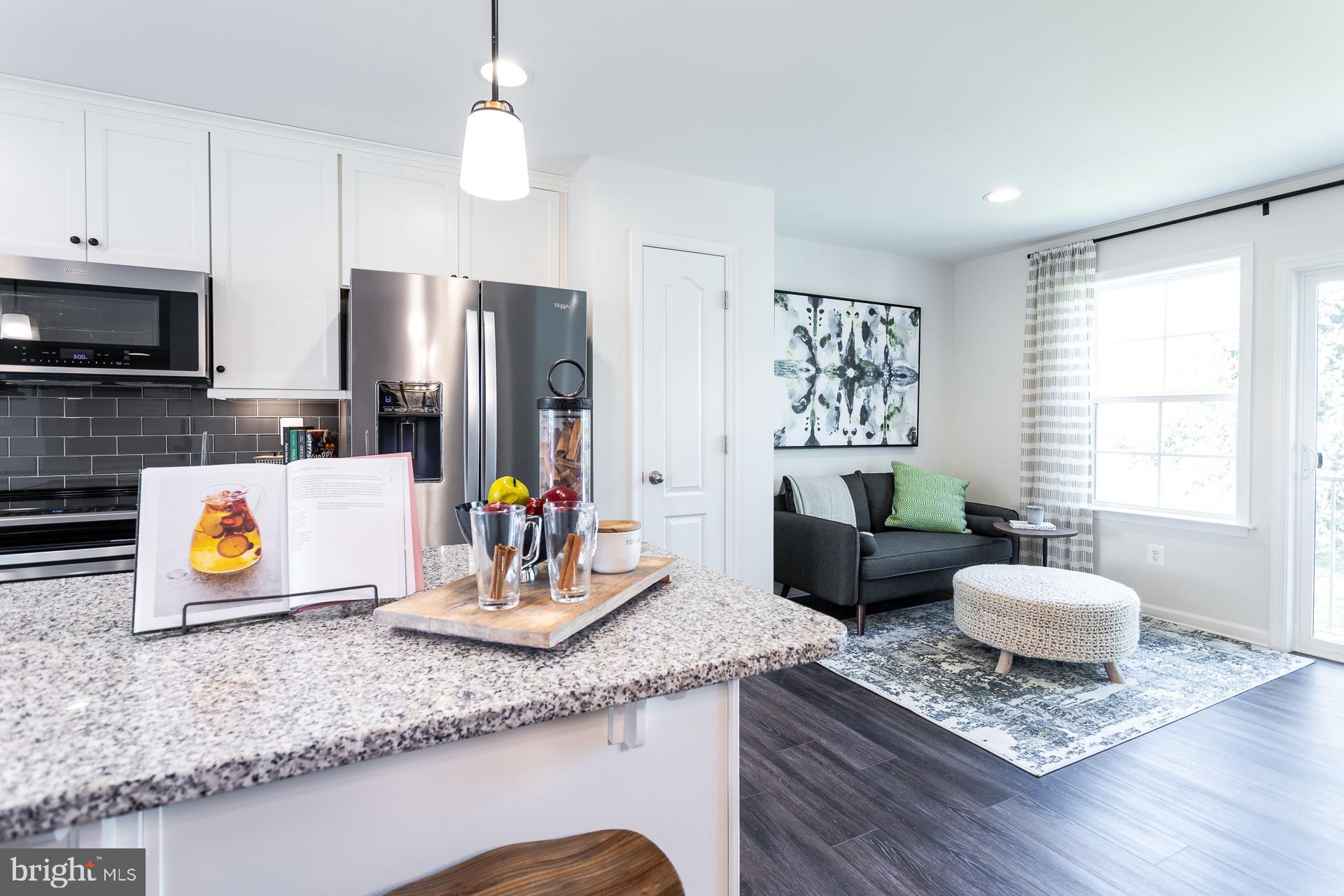 KING'S CROSSING - Residential