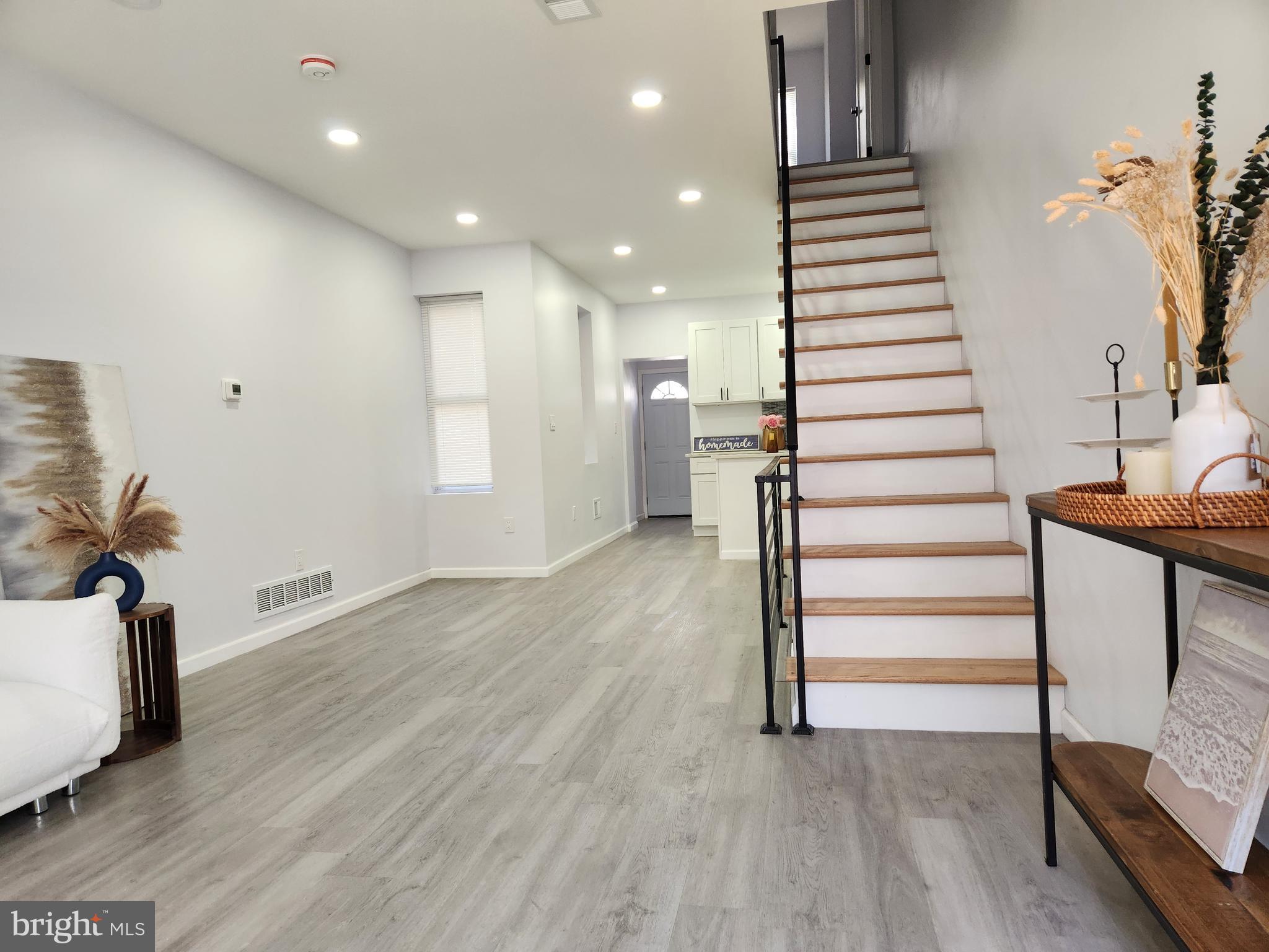 LOWER MOYAMENSING - Residential