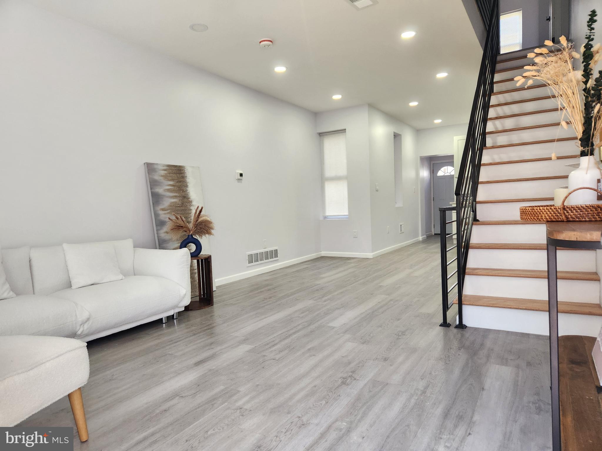 LOWER MOYAMENSING - Residential