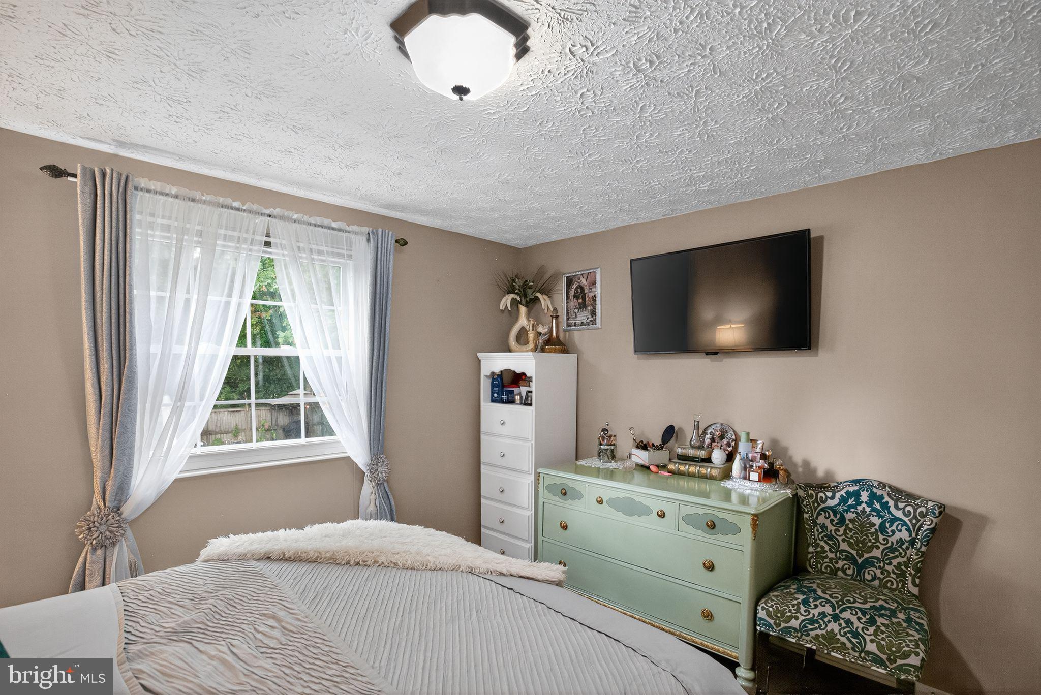 NEWINGTON FOREST - Residential