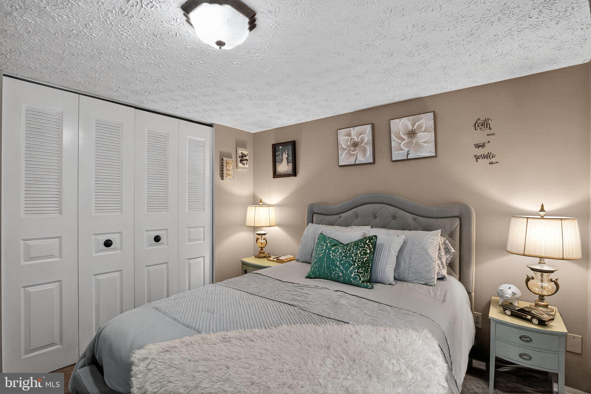 NEWINGTON FOREST - Residential