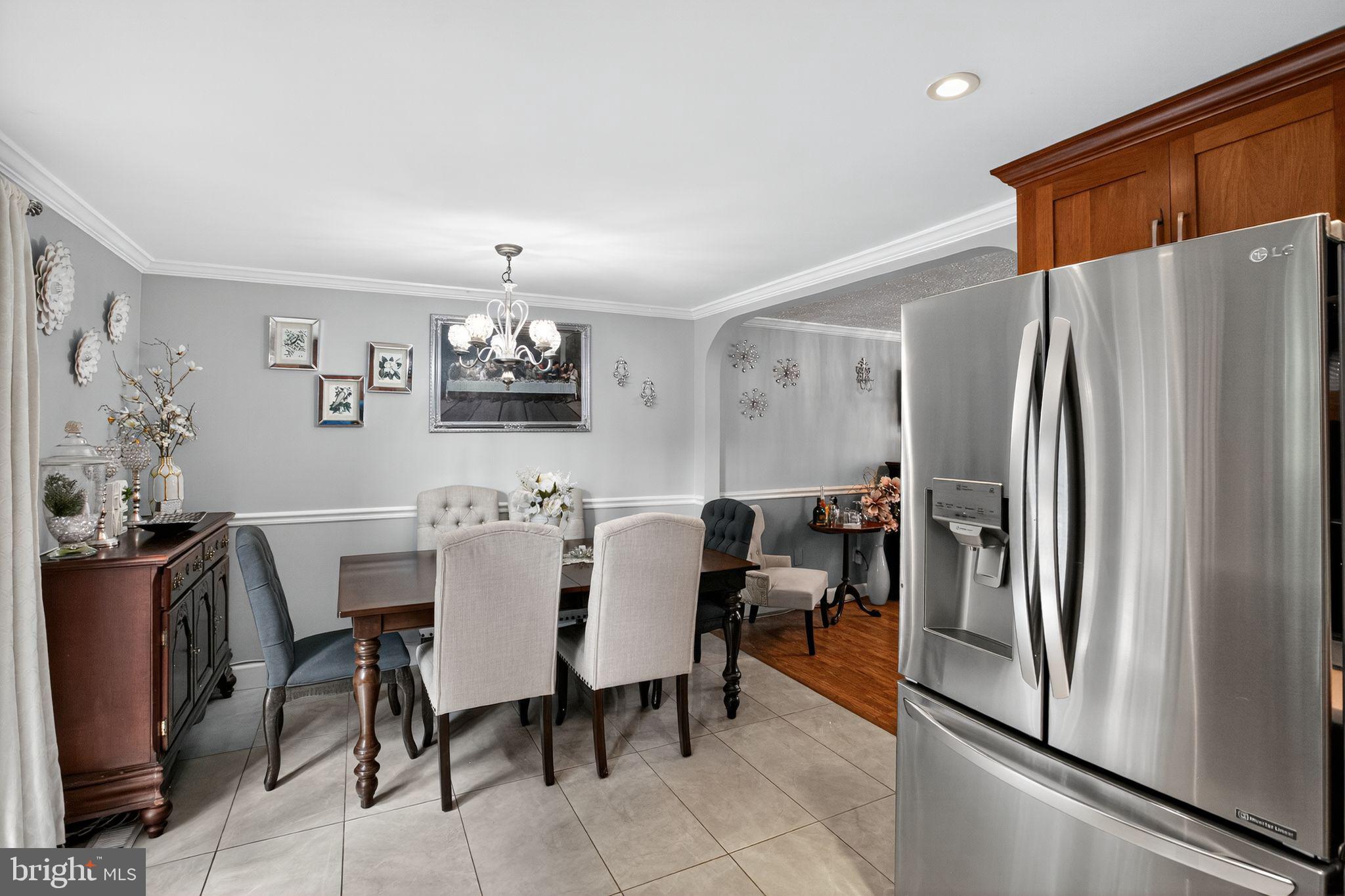 NEWINGTON FOREST - Residential
